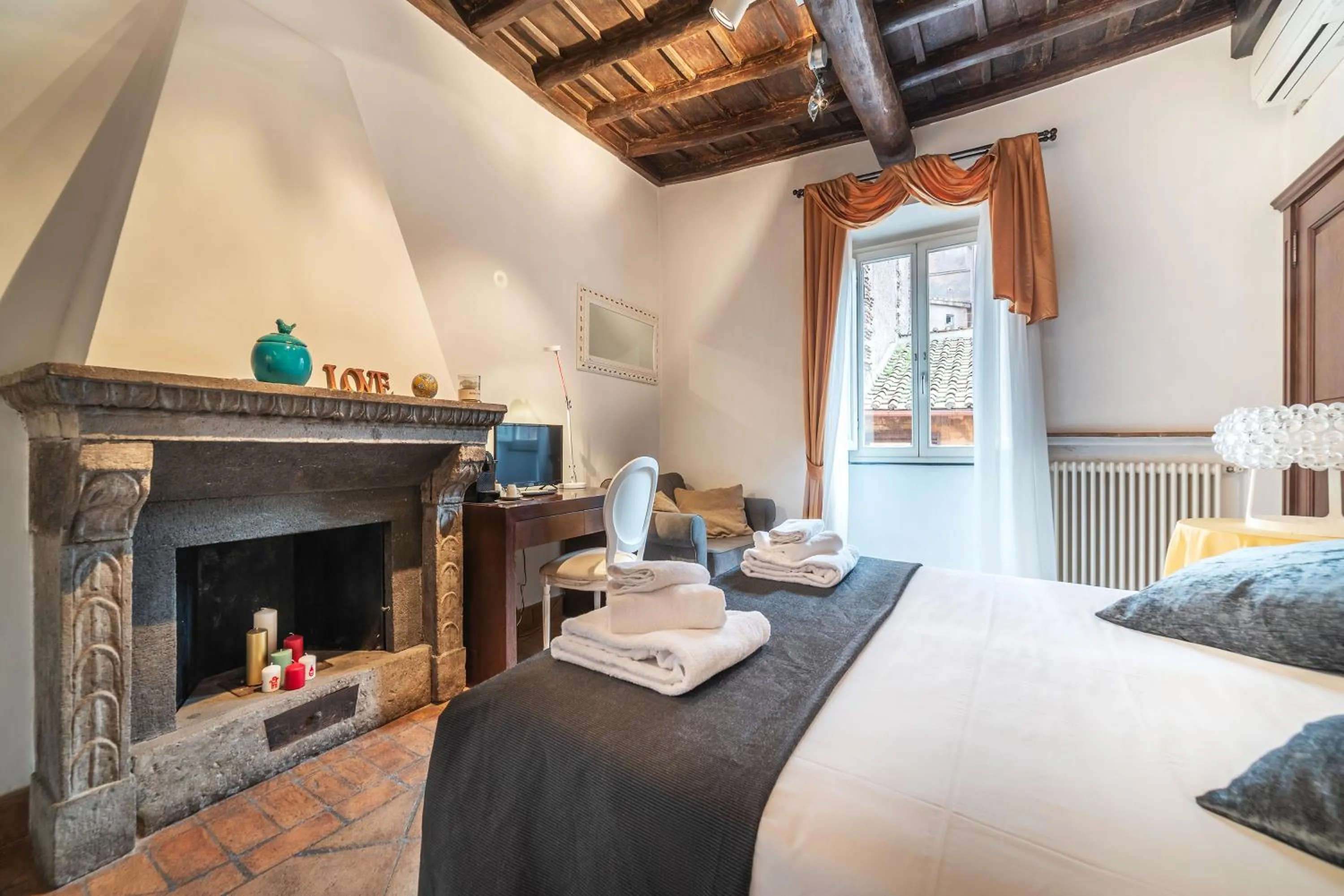 Bedroom in Luxury Trastevere