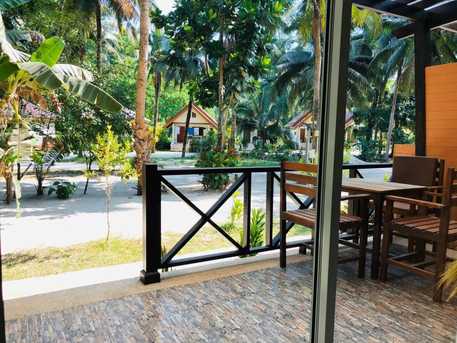 Ao Thong beach Resort