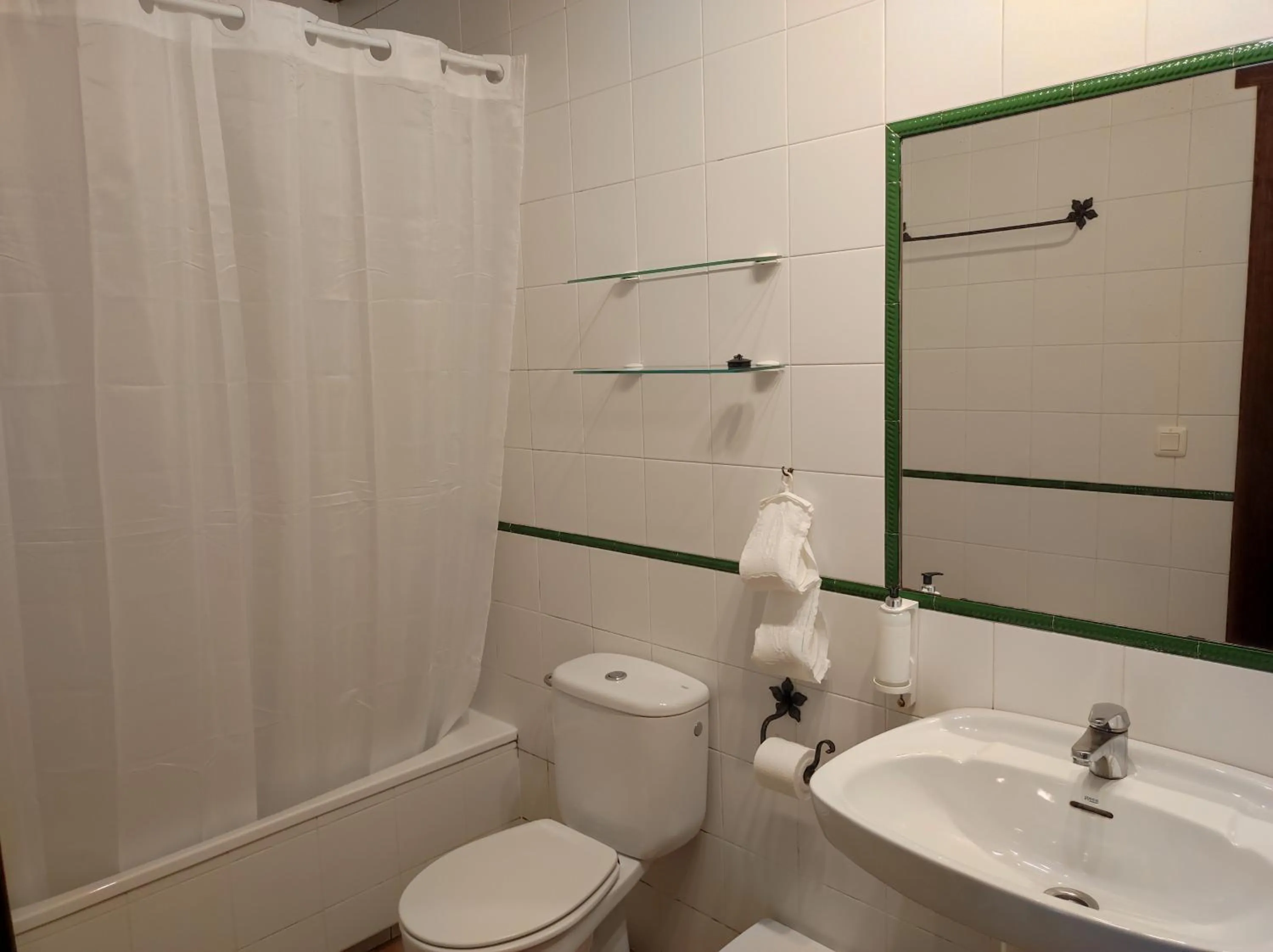 Bathroom in Viviendas Rurales El Covaju