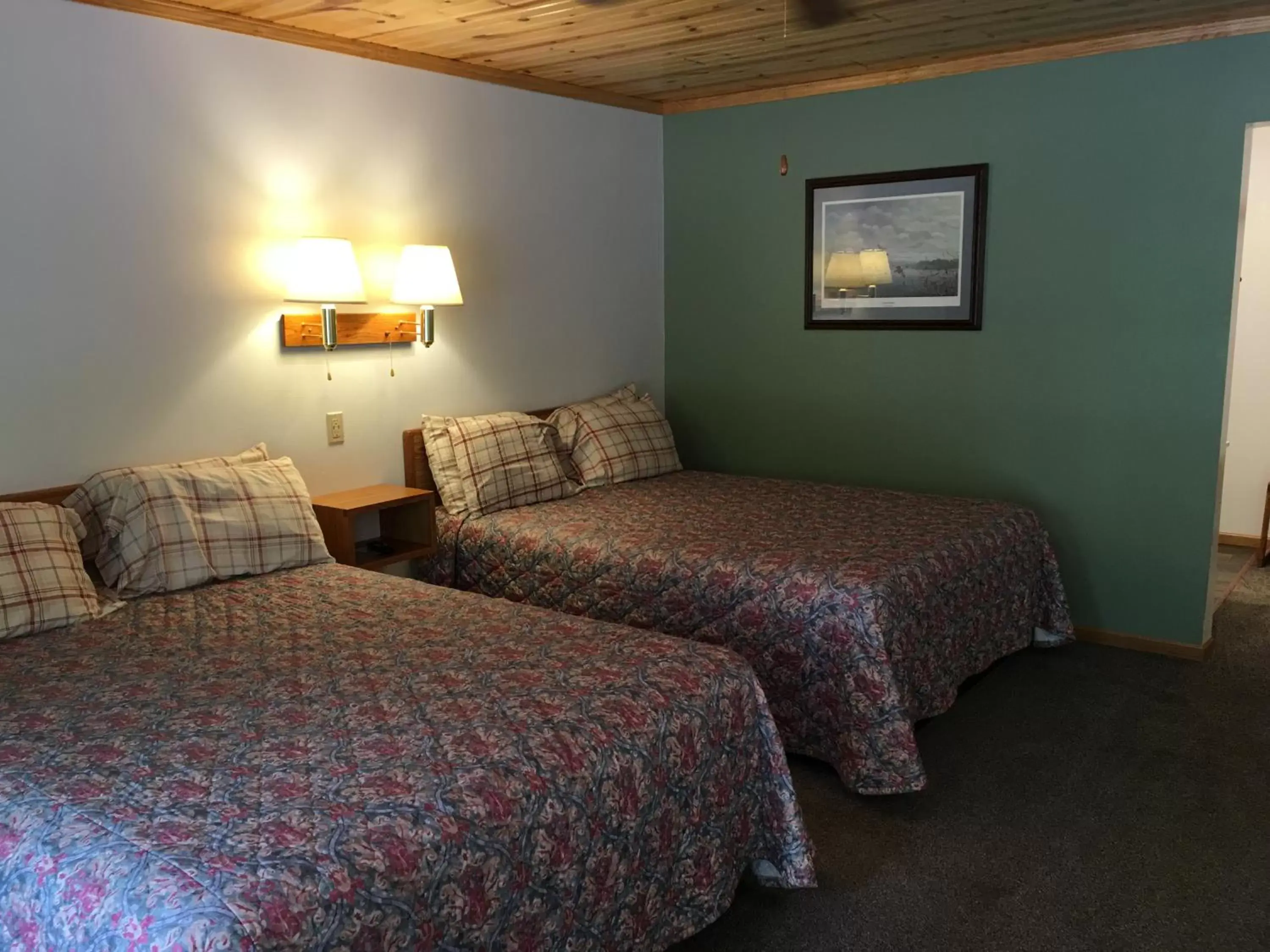 Deluxe Queen Room in Rustic Manor Deluxe Queen Room in Rustic Manor