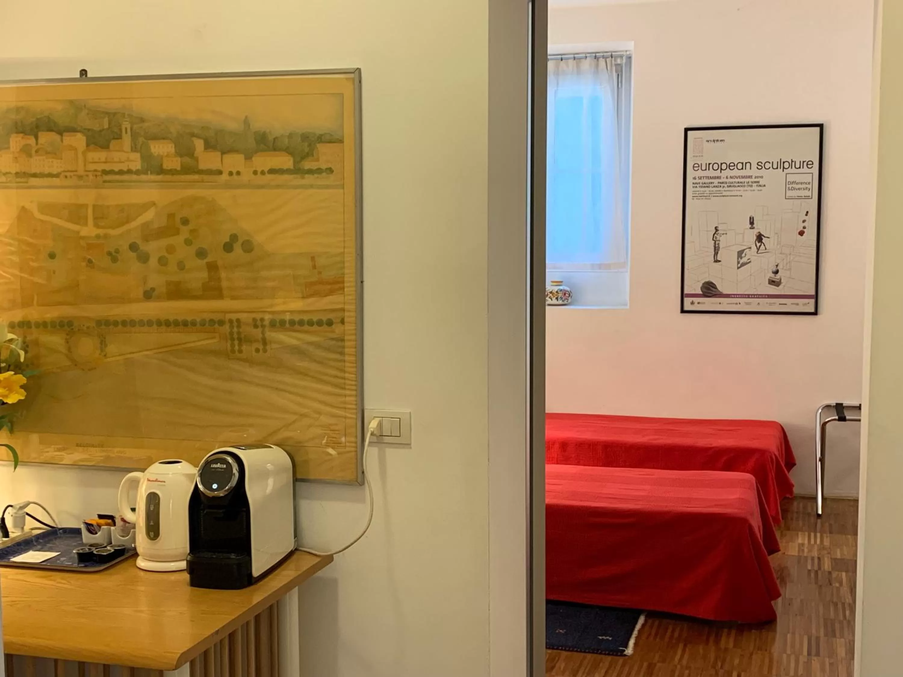 Coffee/tea facilities, Bed in CASABELLA-LAGO MAGGIORE