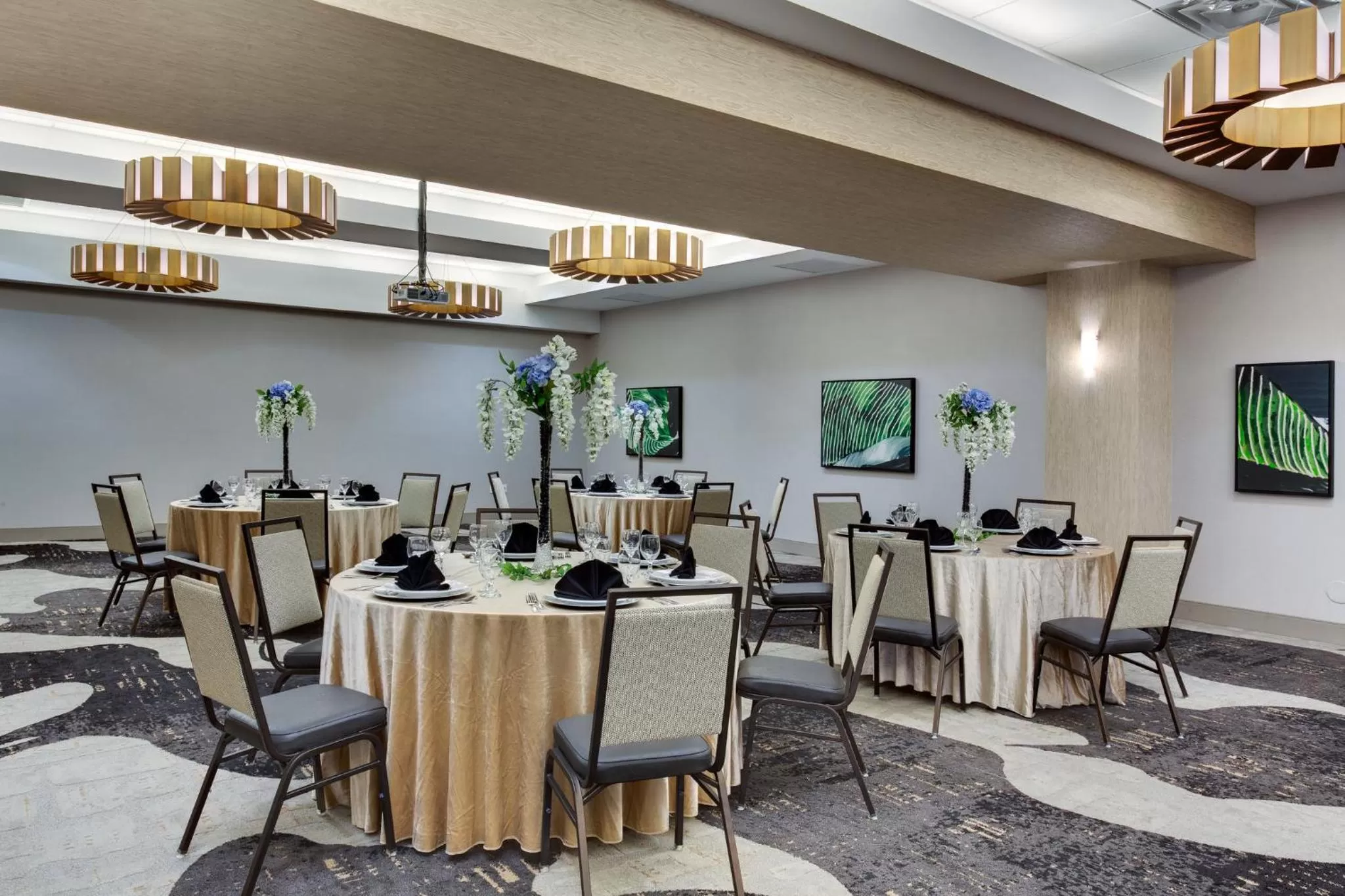 Meeting/conference room in Crowne Plaza Hotel & Resorts Fort Lauderdale Airport/ Cruise by IHG