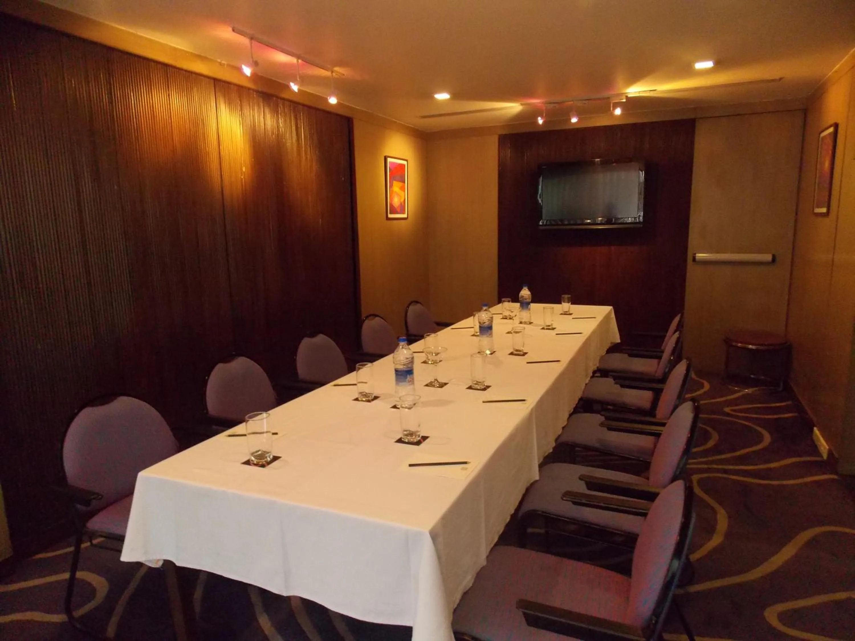 Business facilities in Hotel Studio Estique