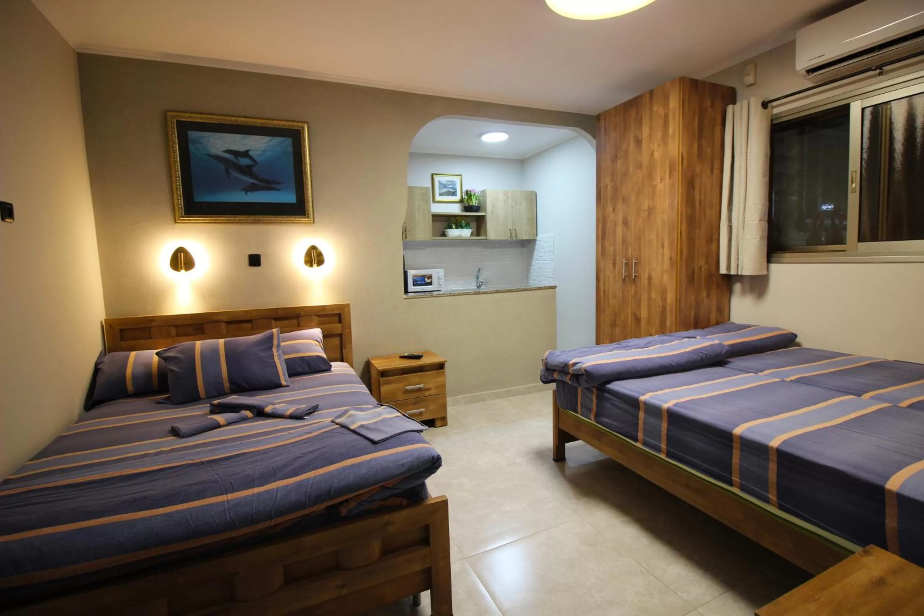 Bedroom, Bed in Sunset Inn