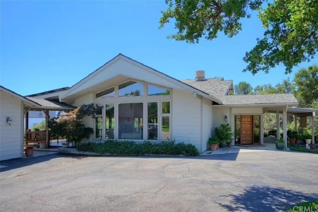Property building in Narrow Gauge Inn