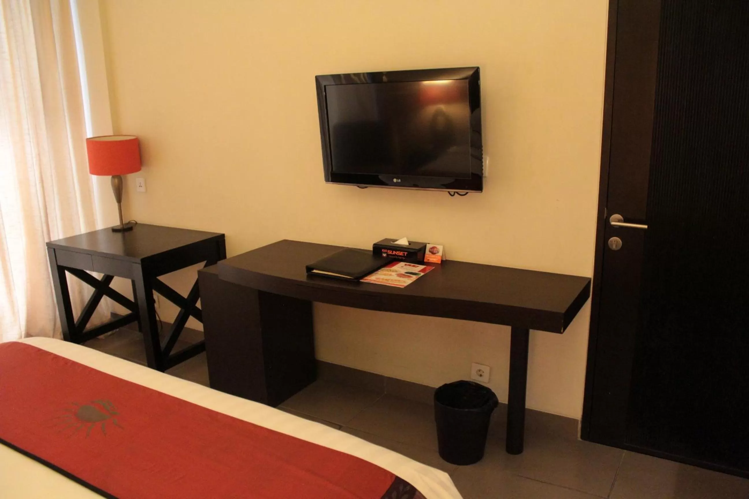 Bedroom in 100 Sunset Kuta Hotel & Ballroom