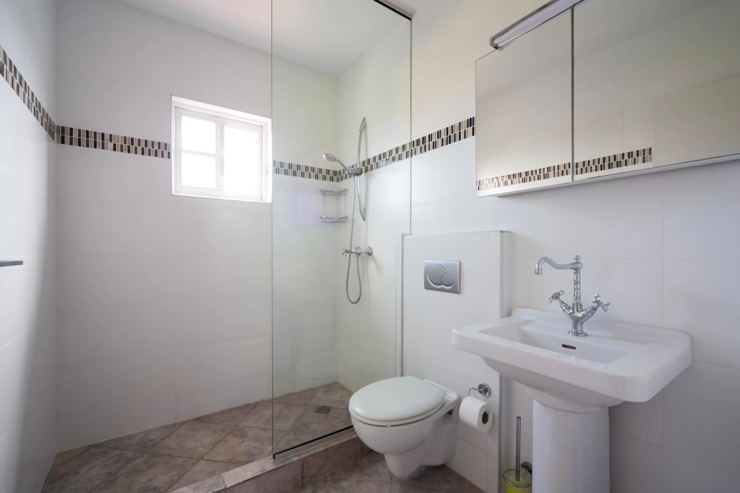 Bathroom in La Felicidad