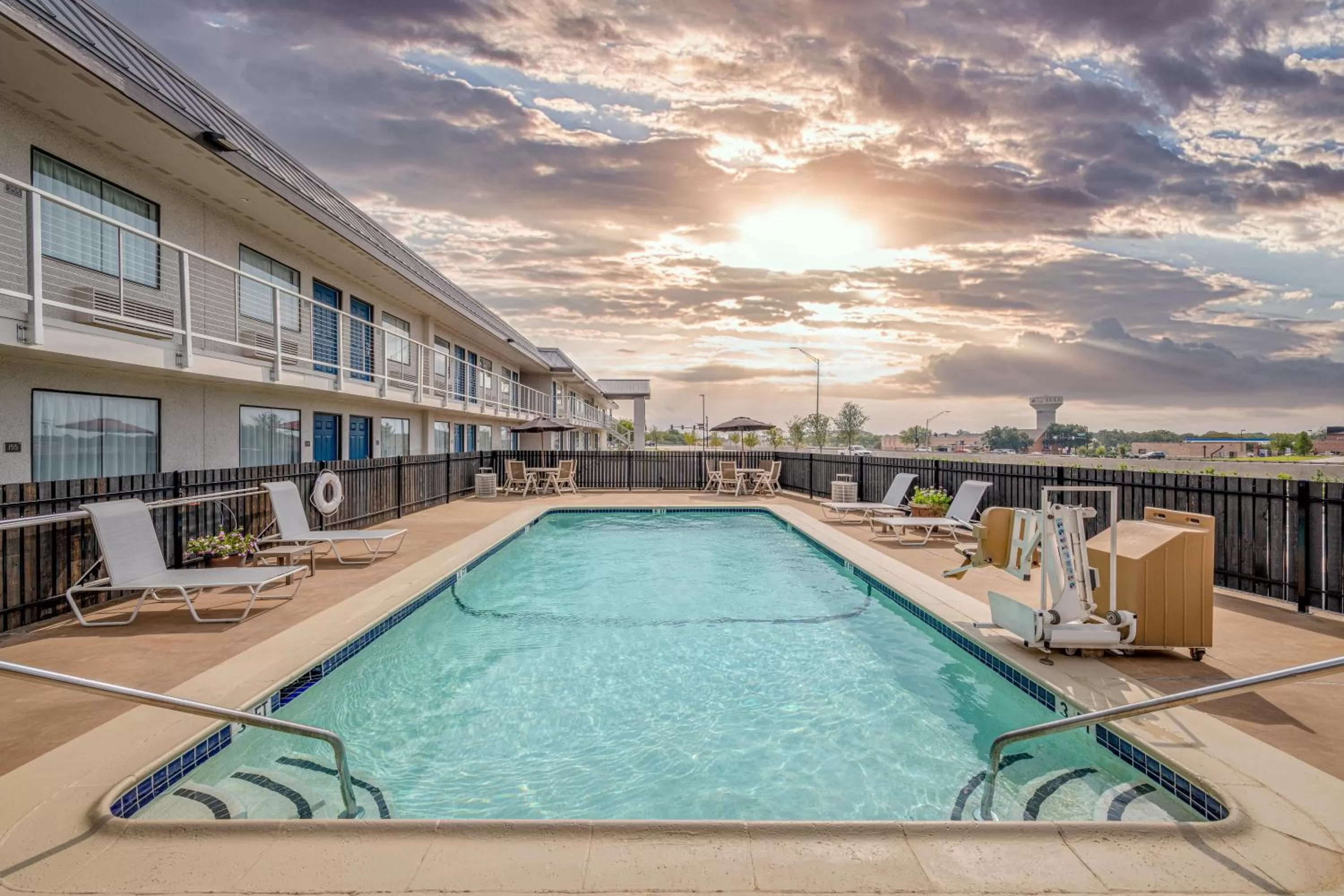 Swimming pool in Motel 6-Euless, TX - Dallas