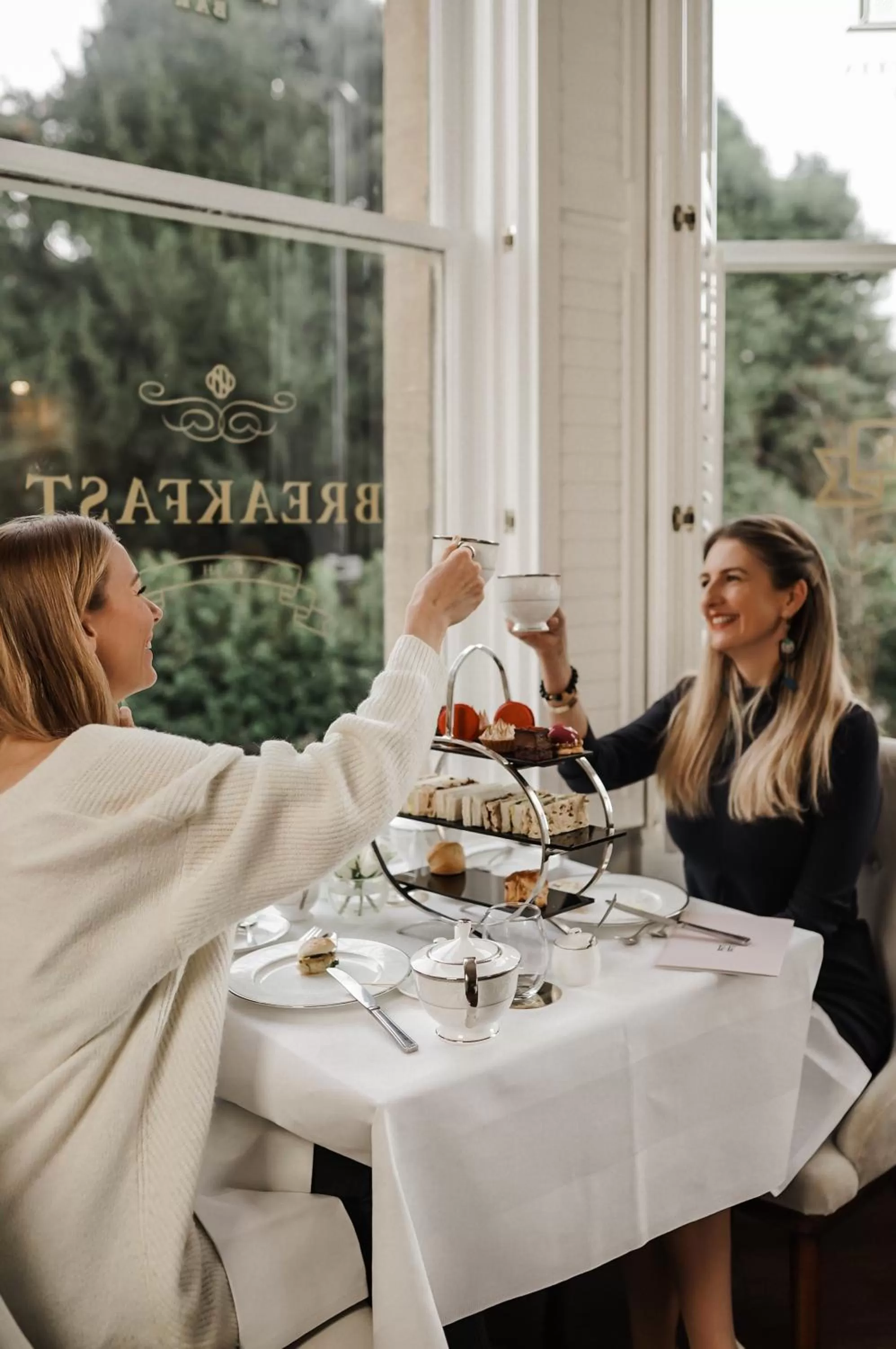 Restaurant/places to eat in The Roseate Villa Bath