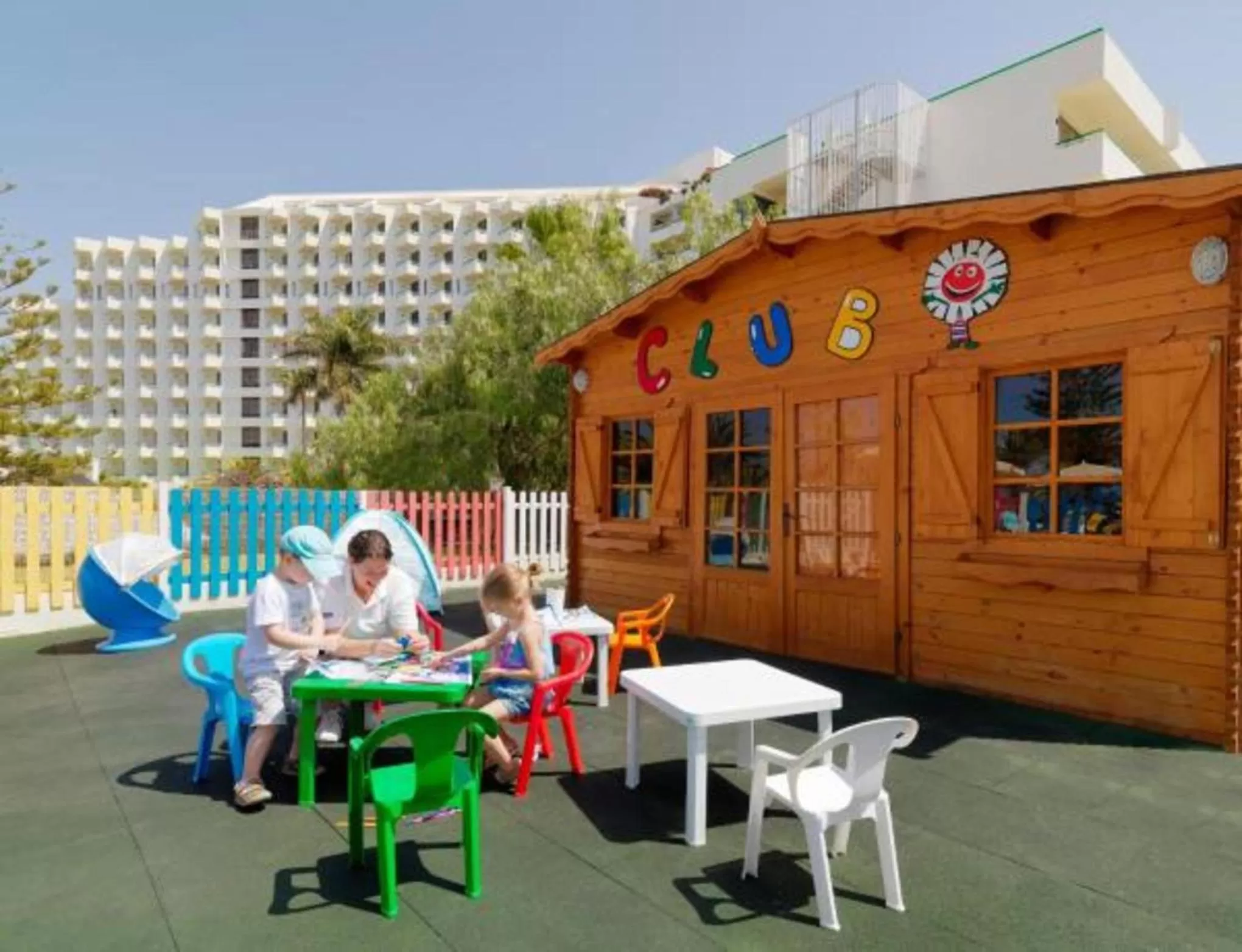 Kids's club in H10 Las Palmeras