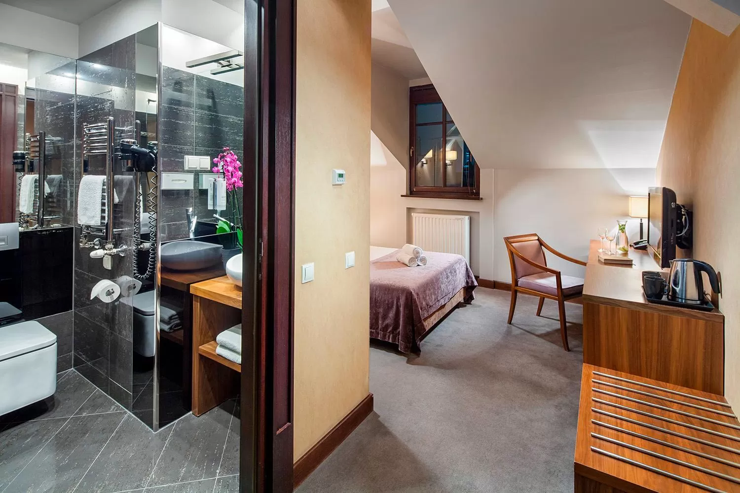 Double Room in Hotel Unicus Krakow Old Town - Destigo Hotels