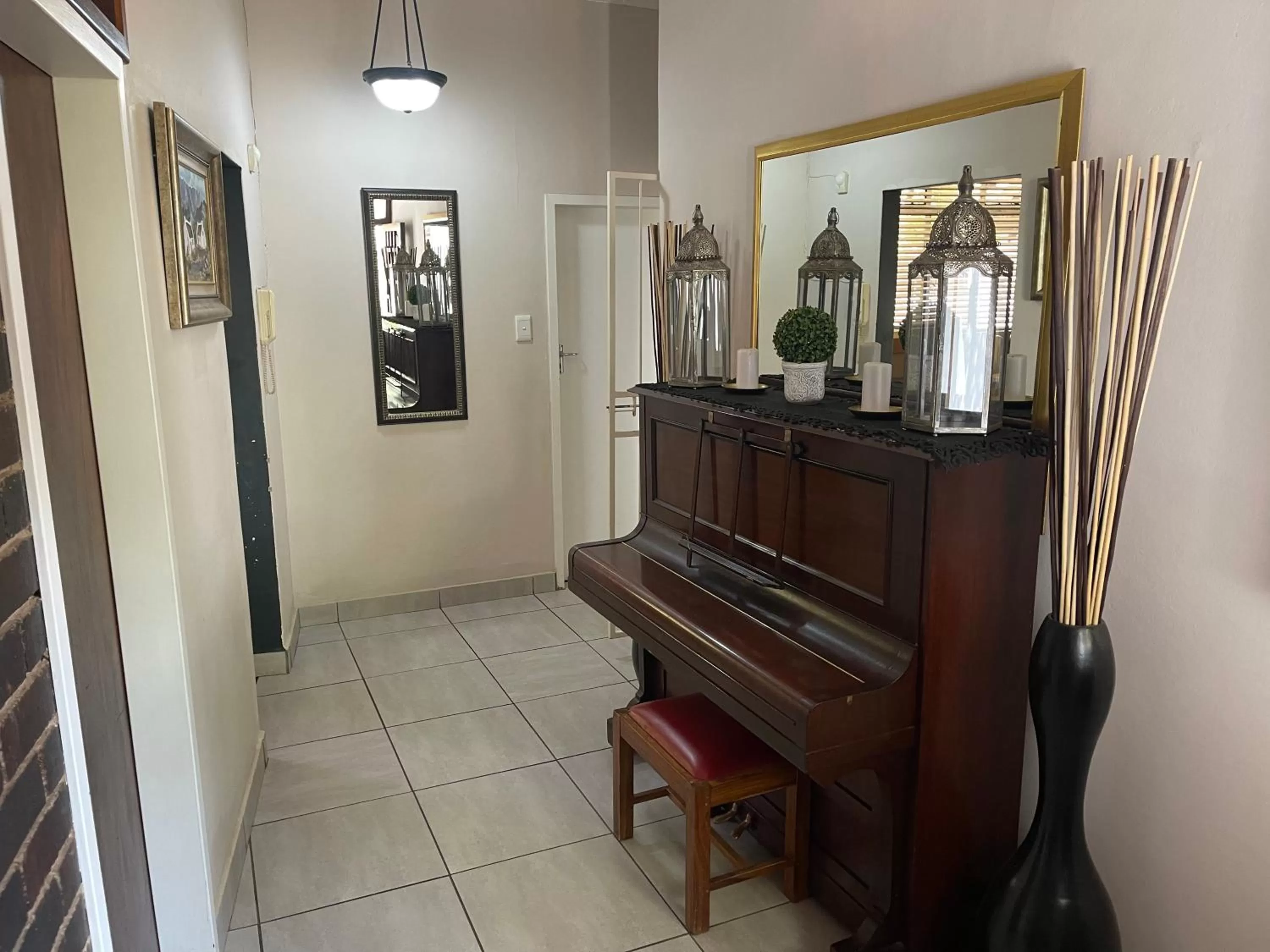 Lobby or reception in Grants Hill Inn