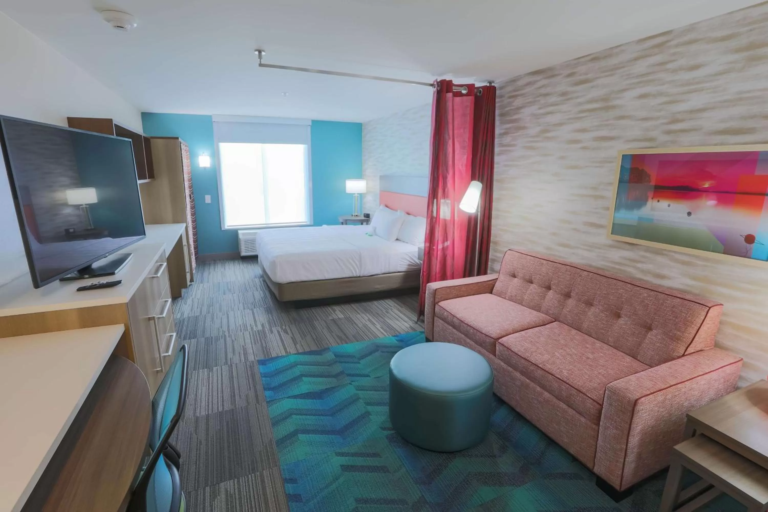 Living room, Bed in Home2 Suites By Hilton Cumming Atlanta, Ga