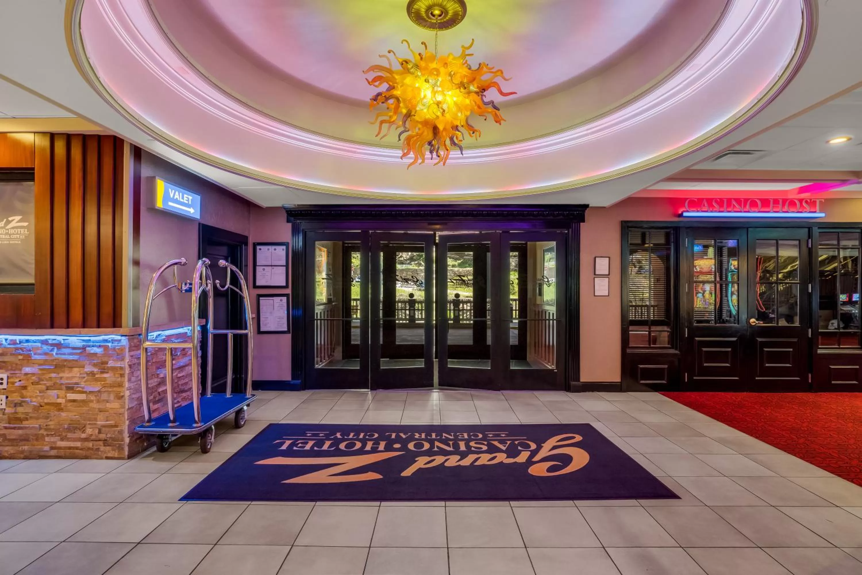 Facade/entrance in Grand Z Hotel Casino by Red Lion Hotels