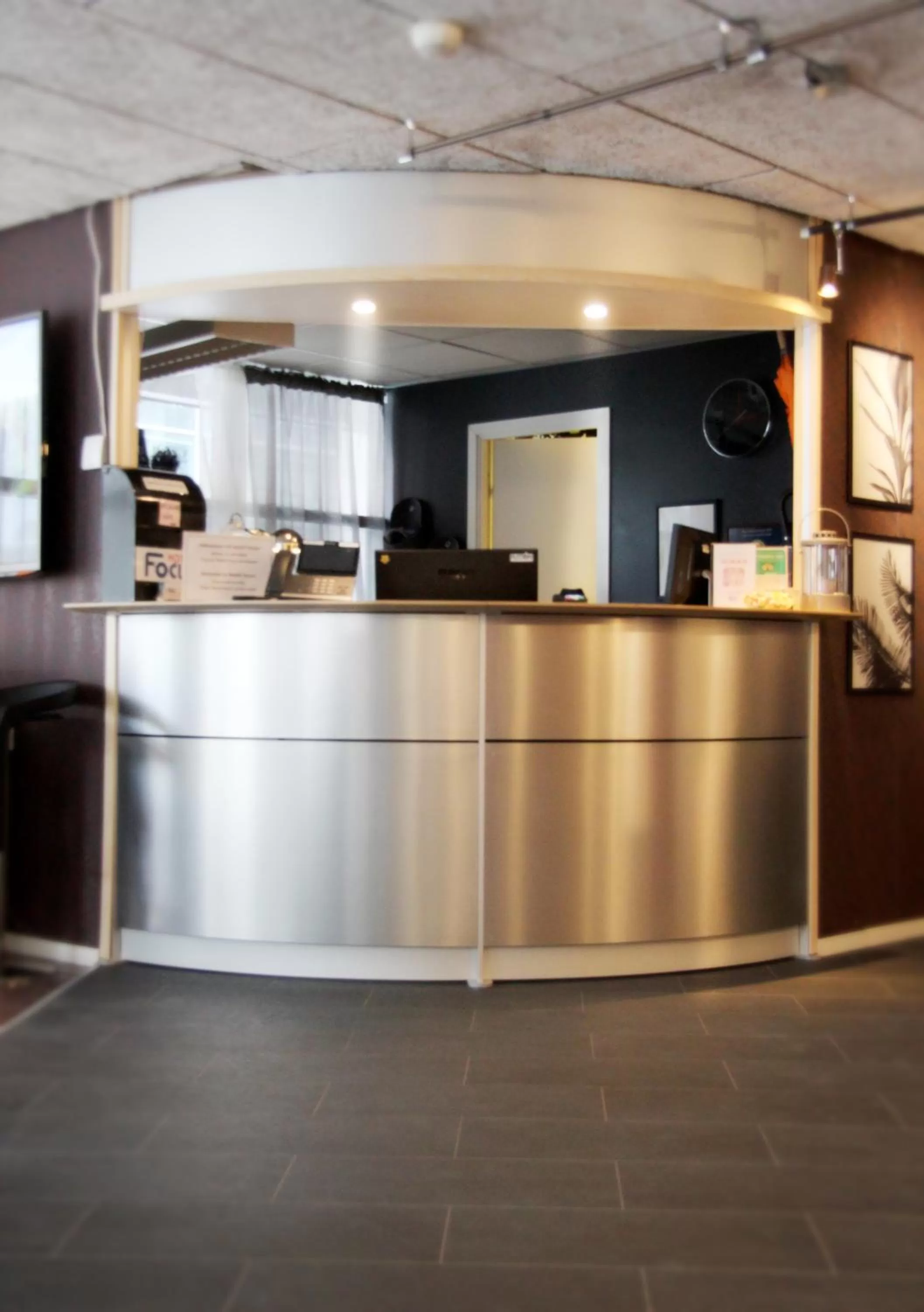 Lobby or reception in Sure Hotel by Best Western Focus