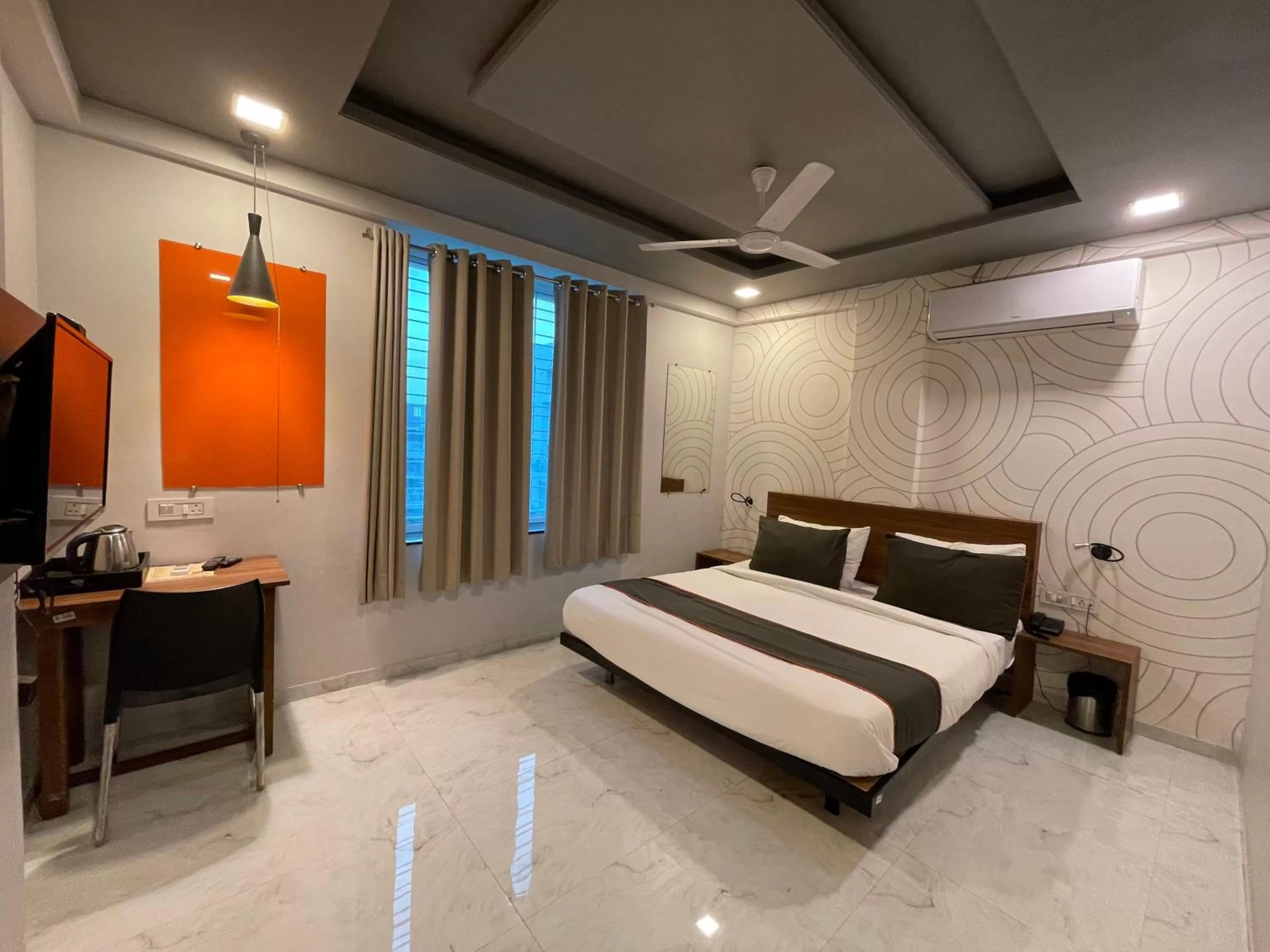 Photo of the whole room, Bed in Manomay Homes