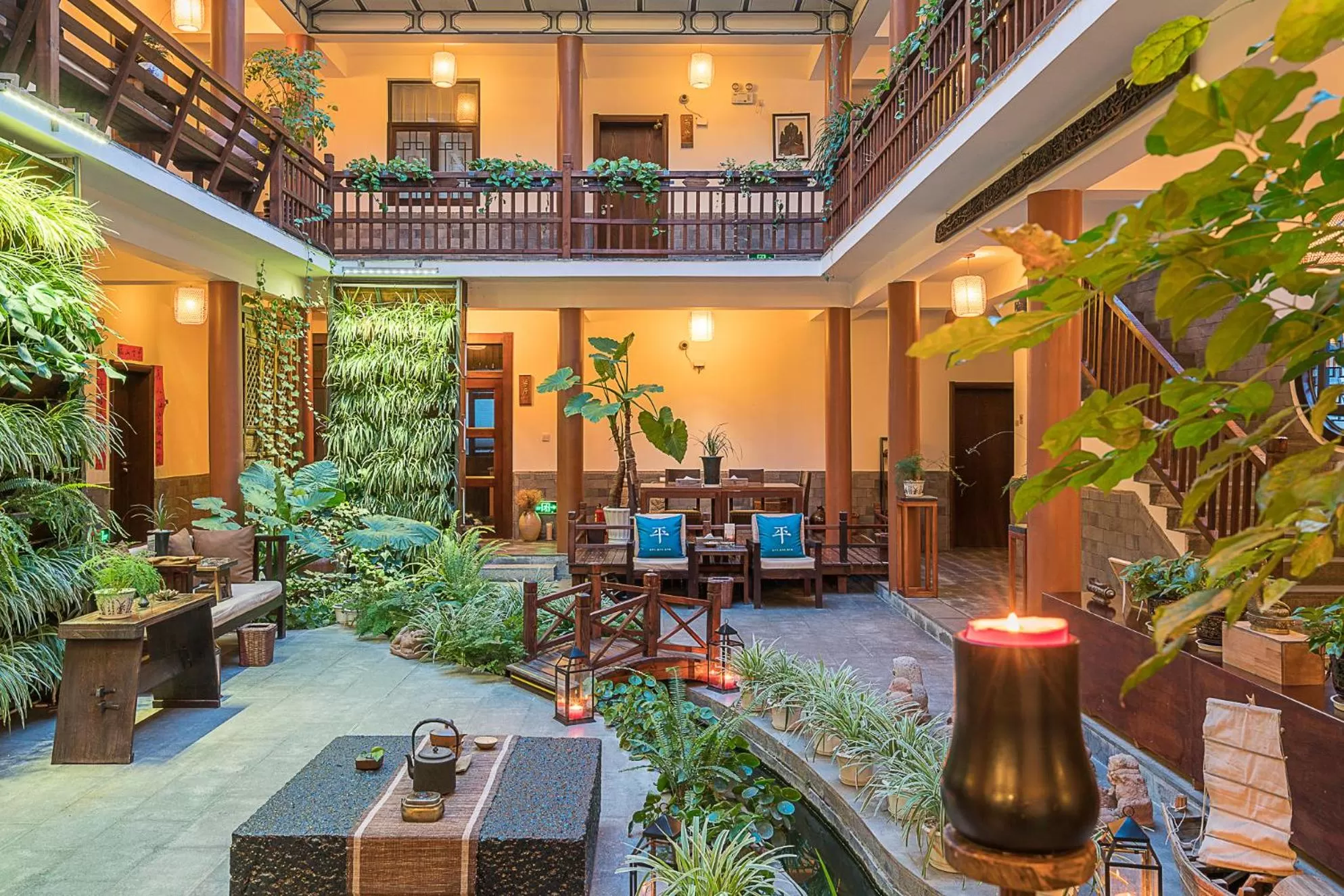 Decorative detail in Dali Yanyuan Mountain Retreat