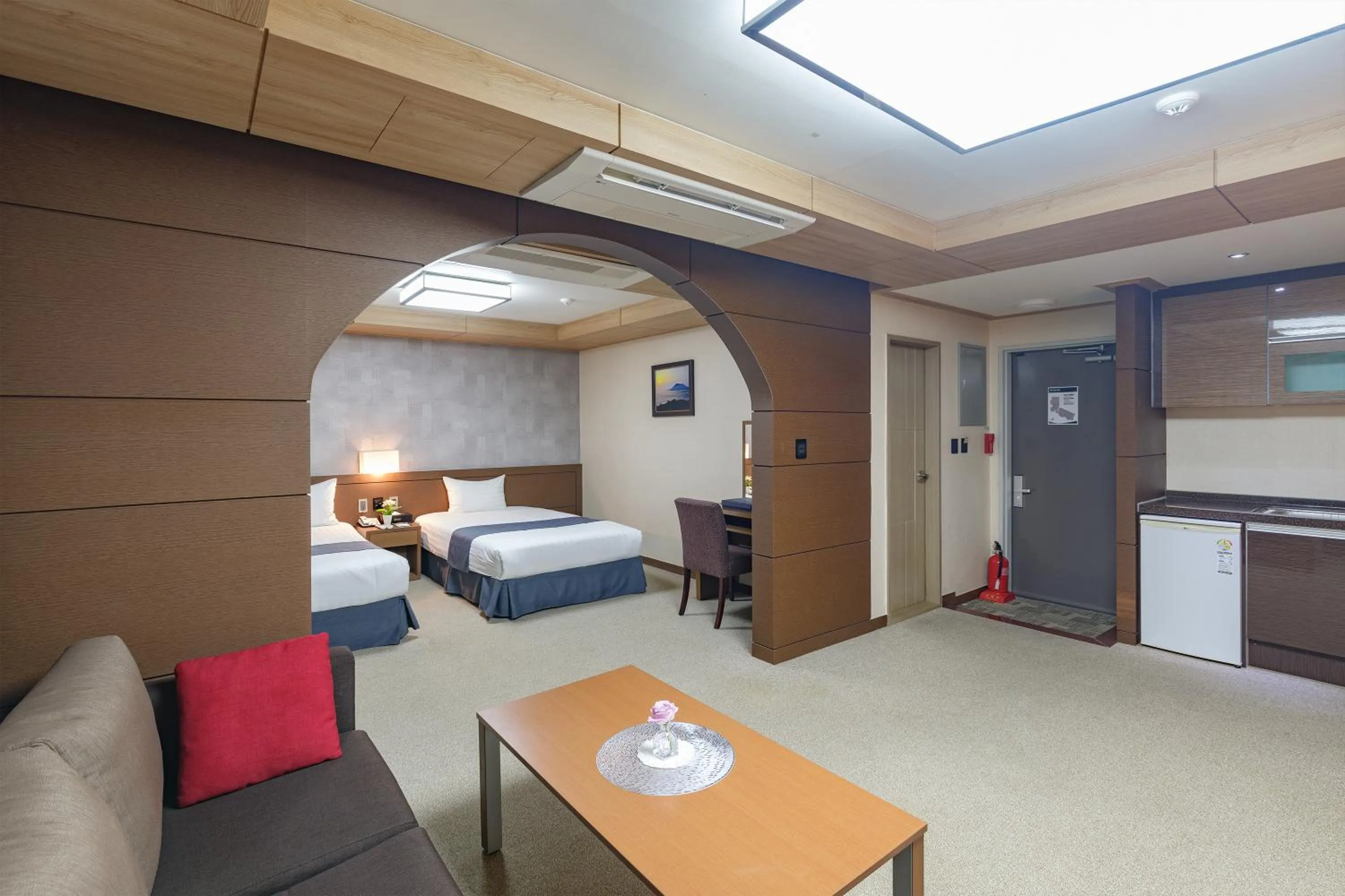 Photo of the whole room, Bed in Benikea Hotel Jeju