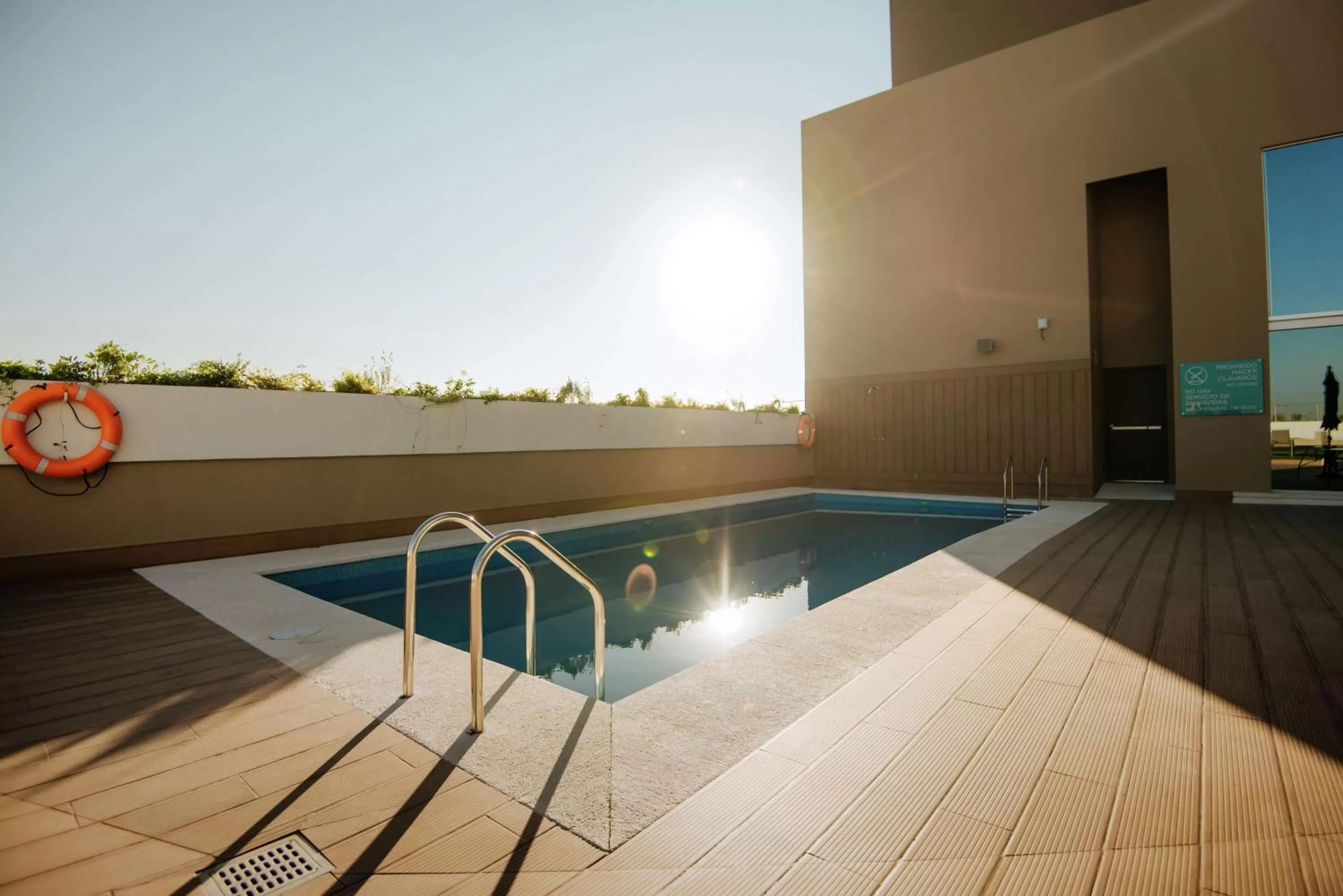 Pool view in Hilton Garden Inn Puebla Angelopolis