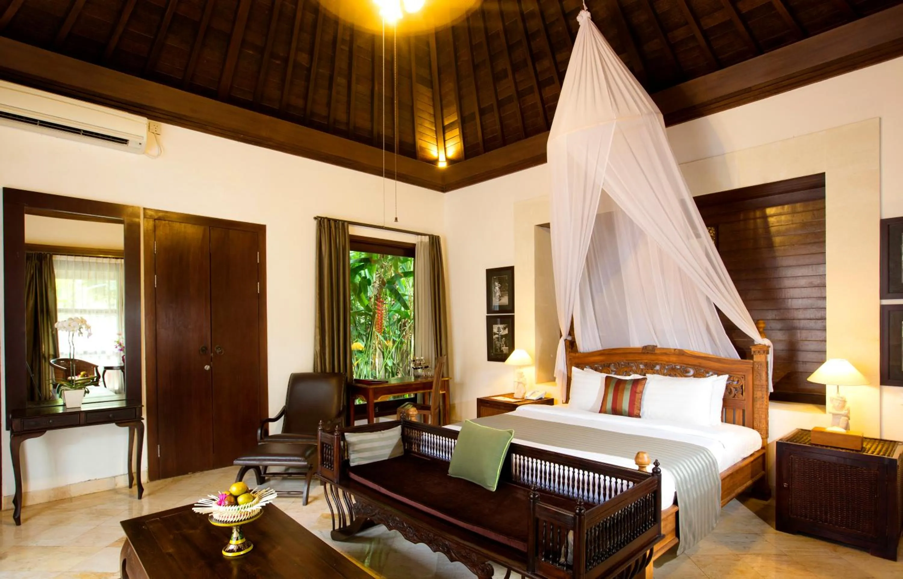 Bedroom, Bed in The Mansion Resort Hotel & Spa