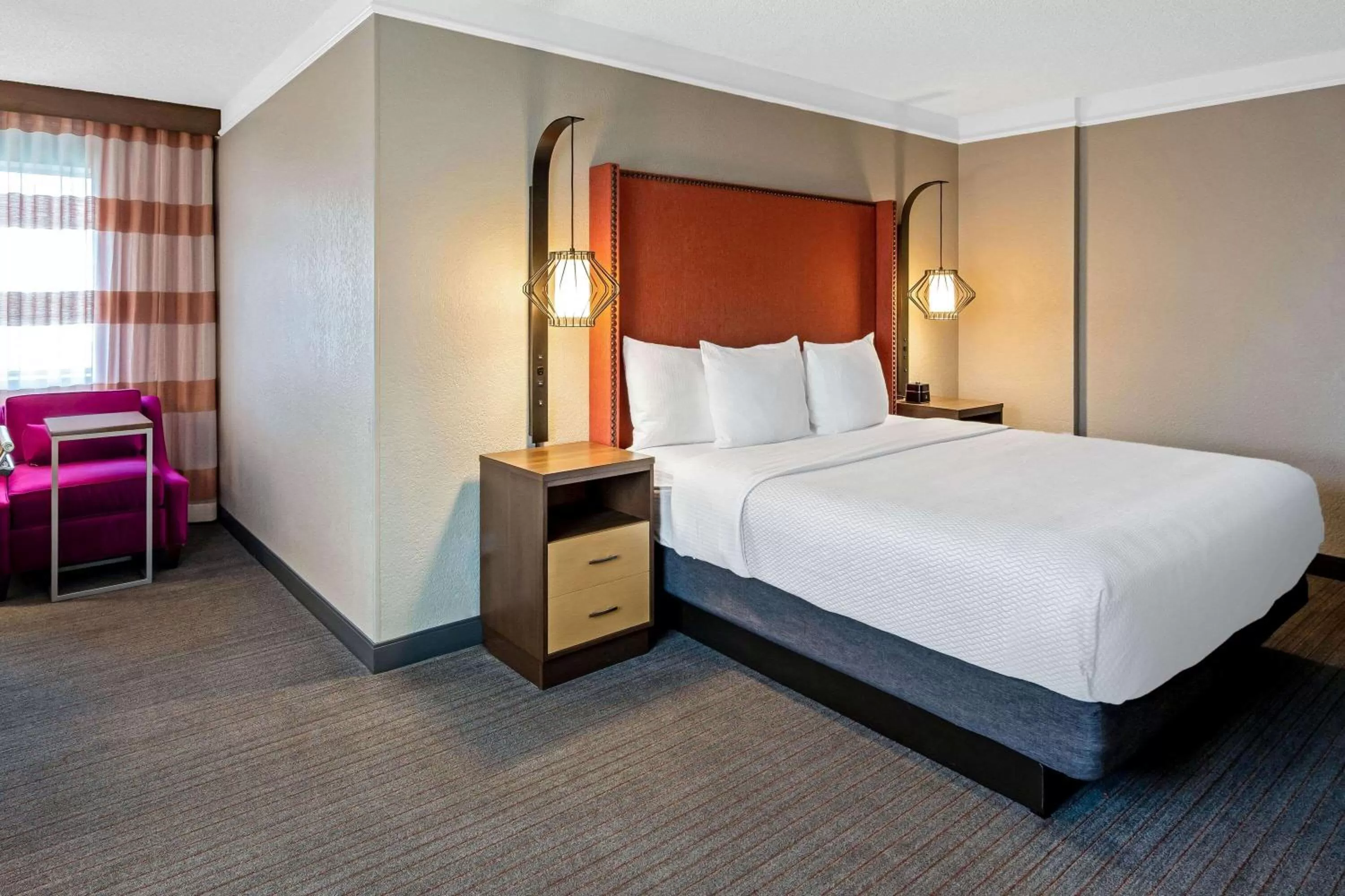 Photo of the whole room, Bed in La Quinta by Wyndham San Francisco Airport North - Free Airport Shuttle