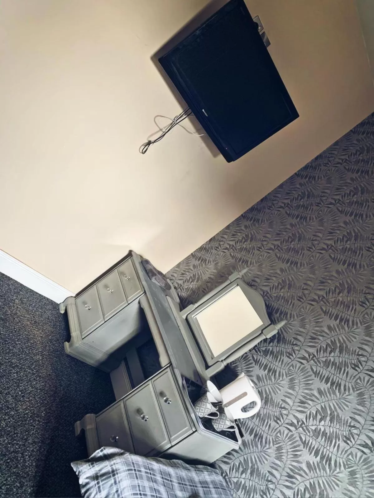 TV and multimedia in The Grosvenor Free house