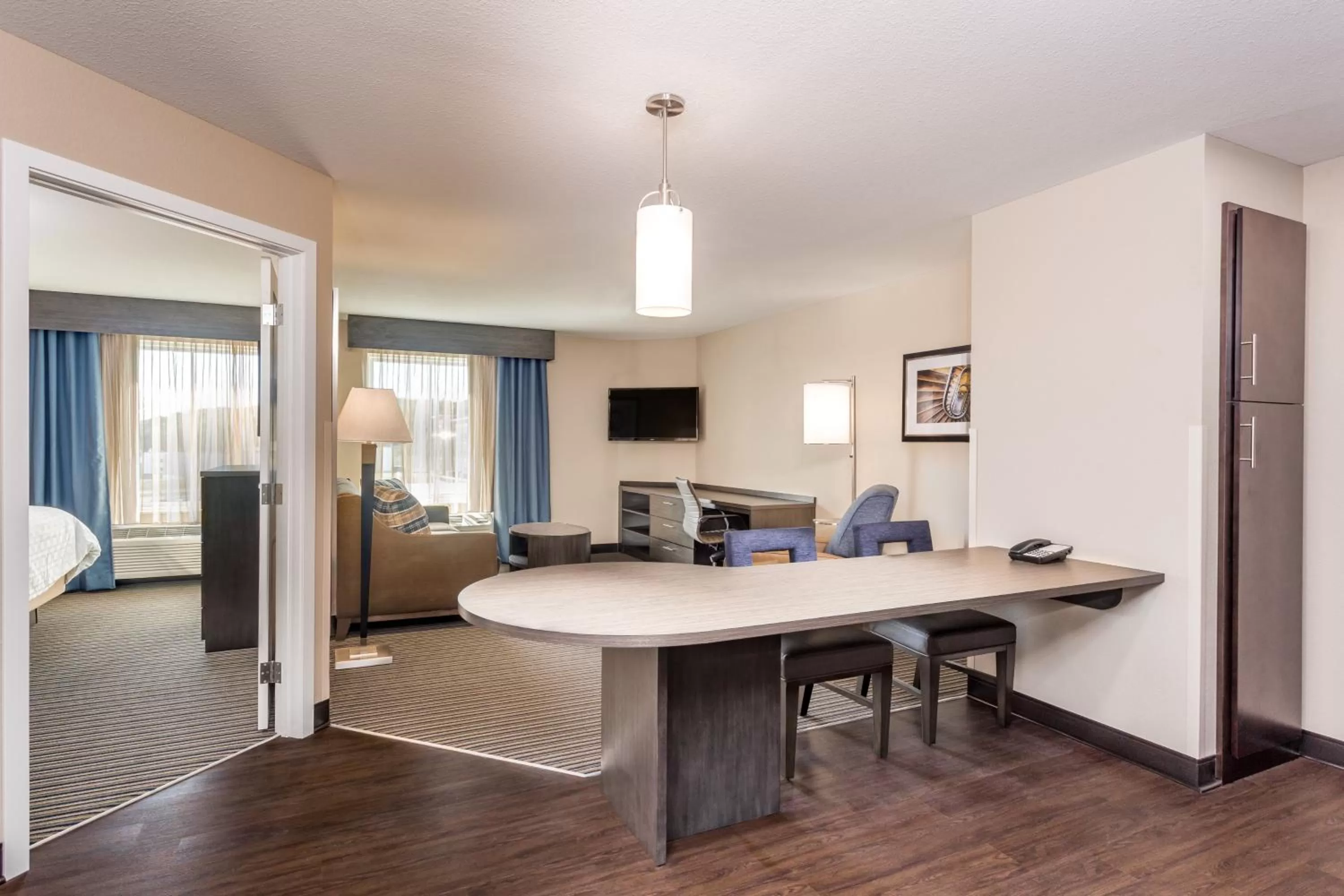 Bedroom, Bed in Candlewood Suites Eau Claire I-94 by IHG