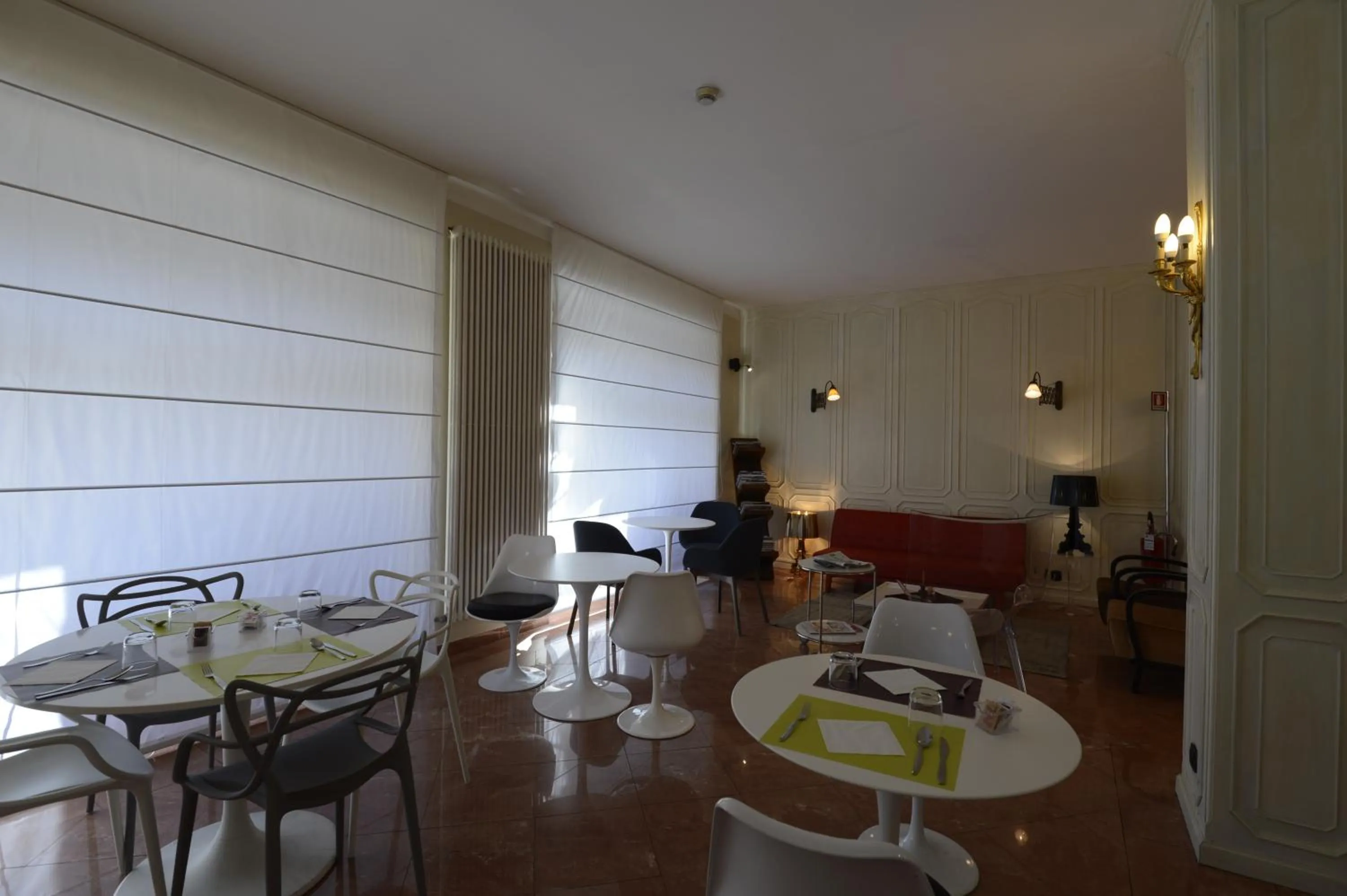 Food and drinks in Hotel Tourist