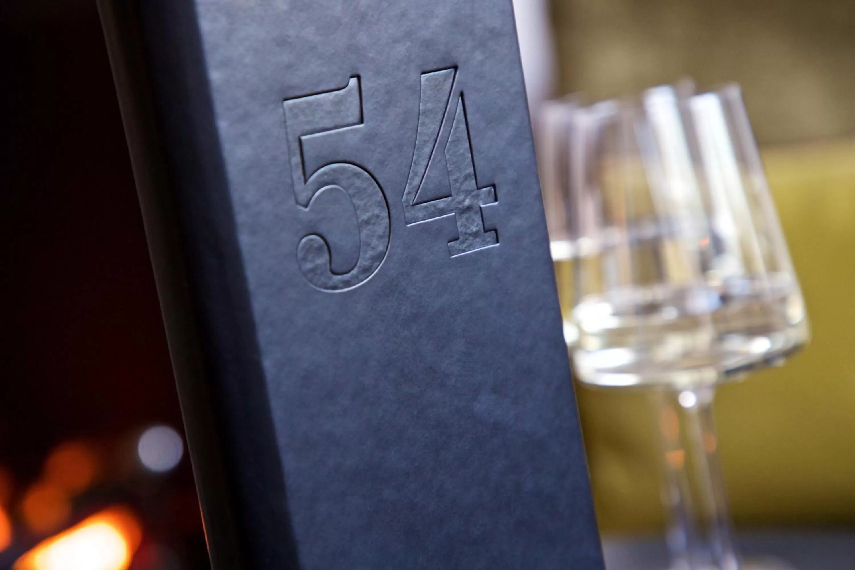 Food and drinks in 54 Queen's Gate Hotel