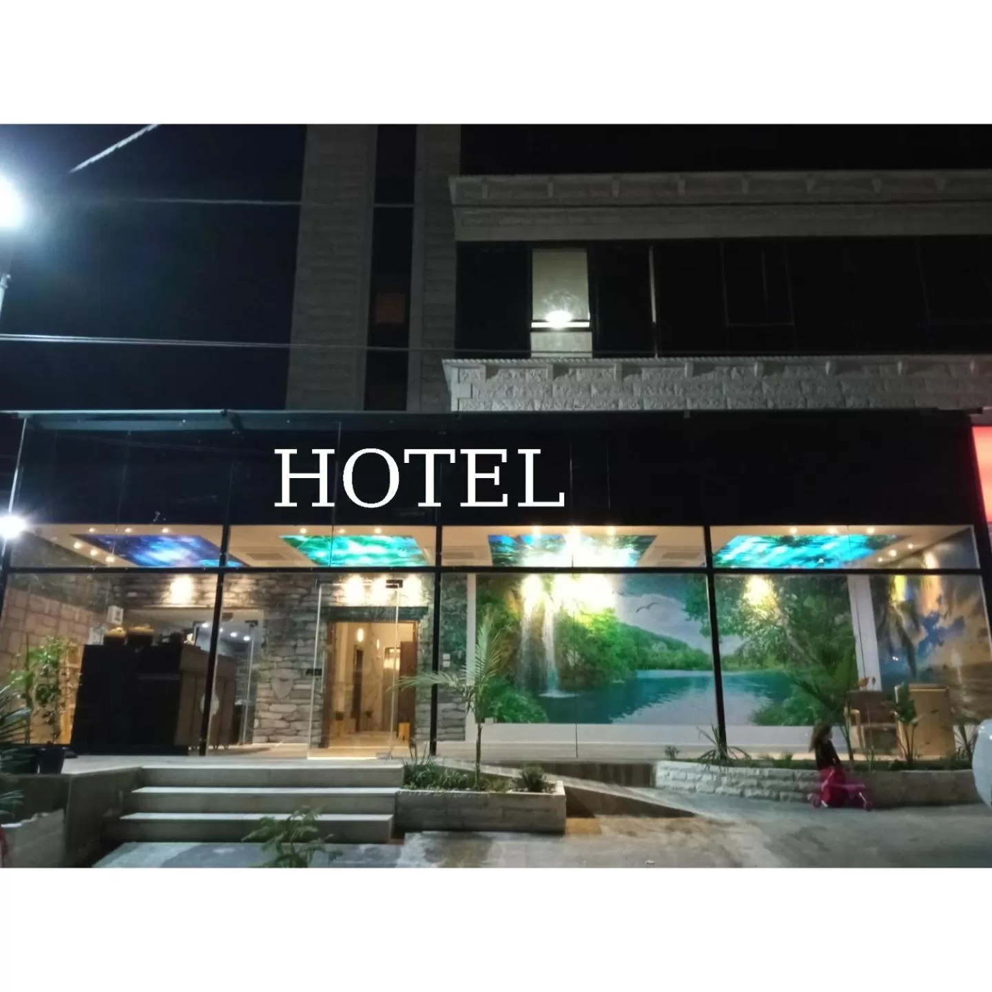 Dolphin Suites Hotel