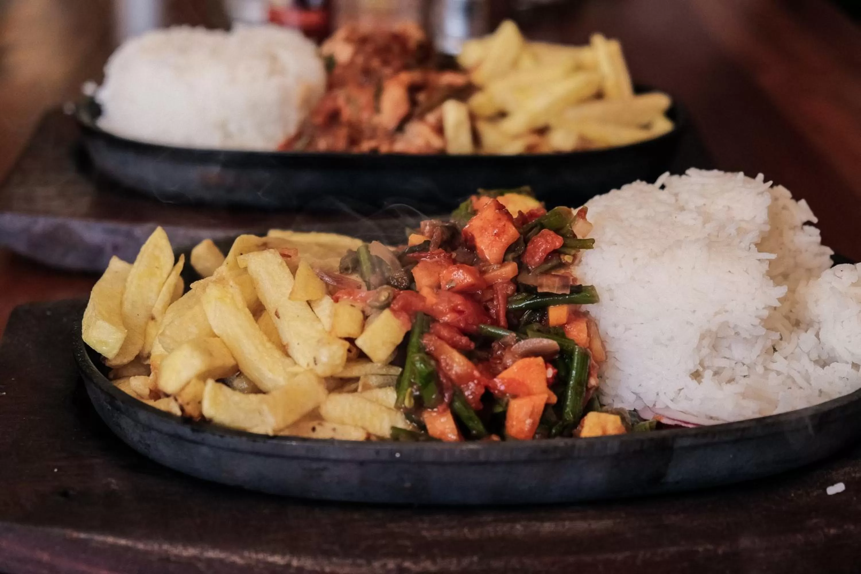 Restaurant/places to eat in Kenya Comfort Suites