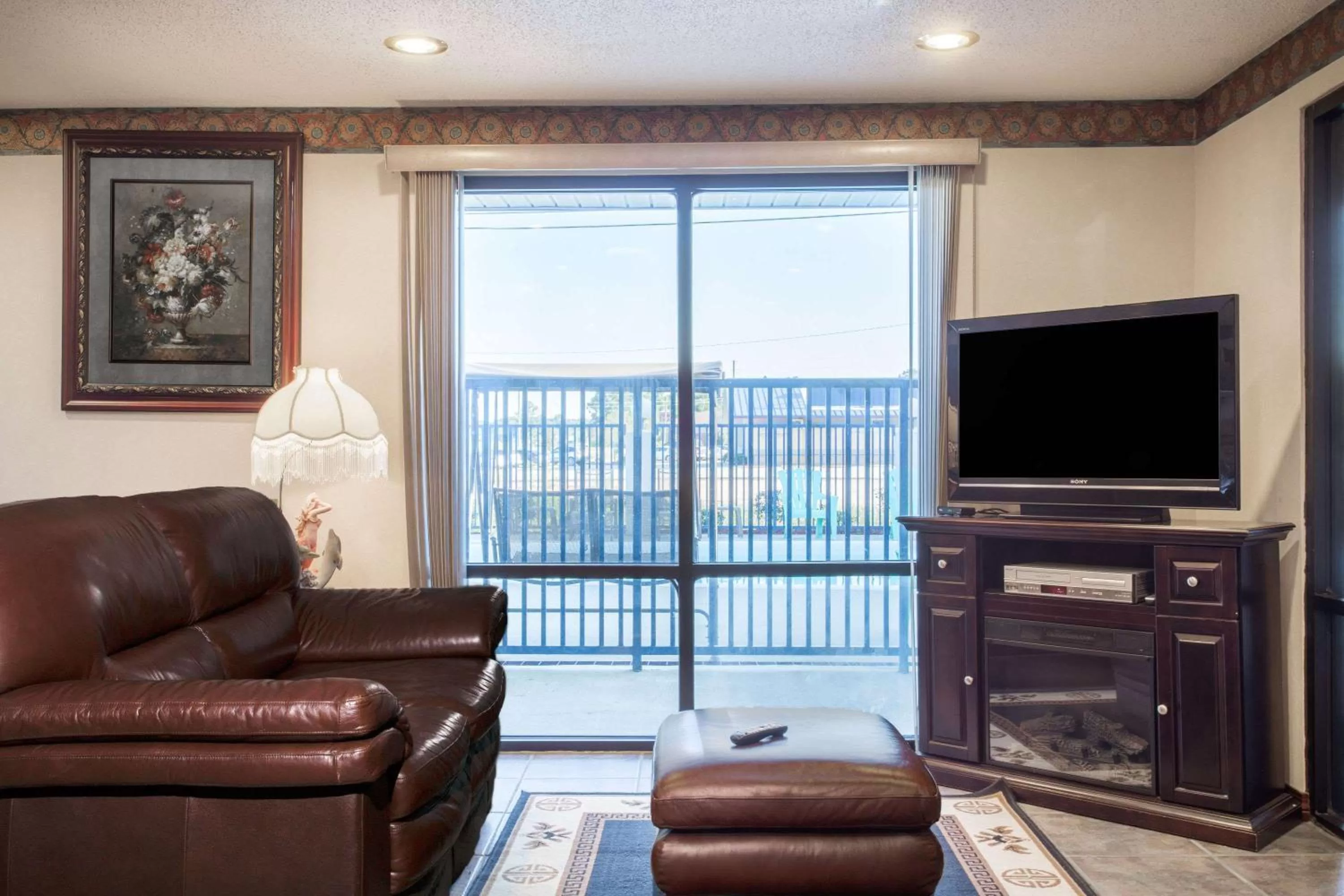 Photo of the whole room in Days Inn by Wyndham Picayune