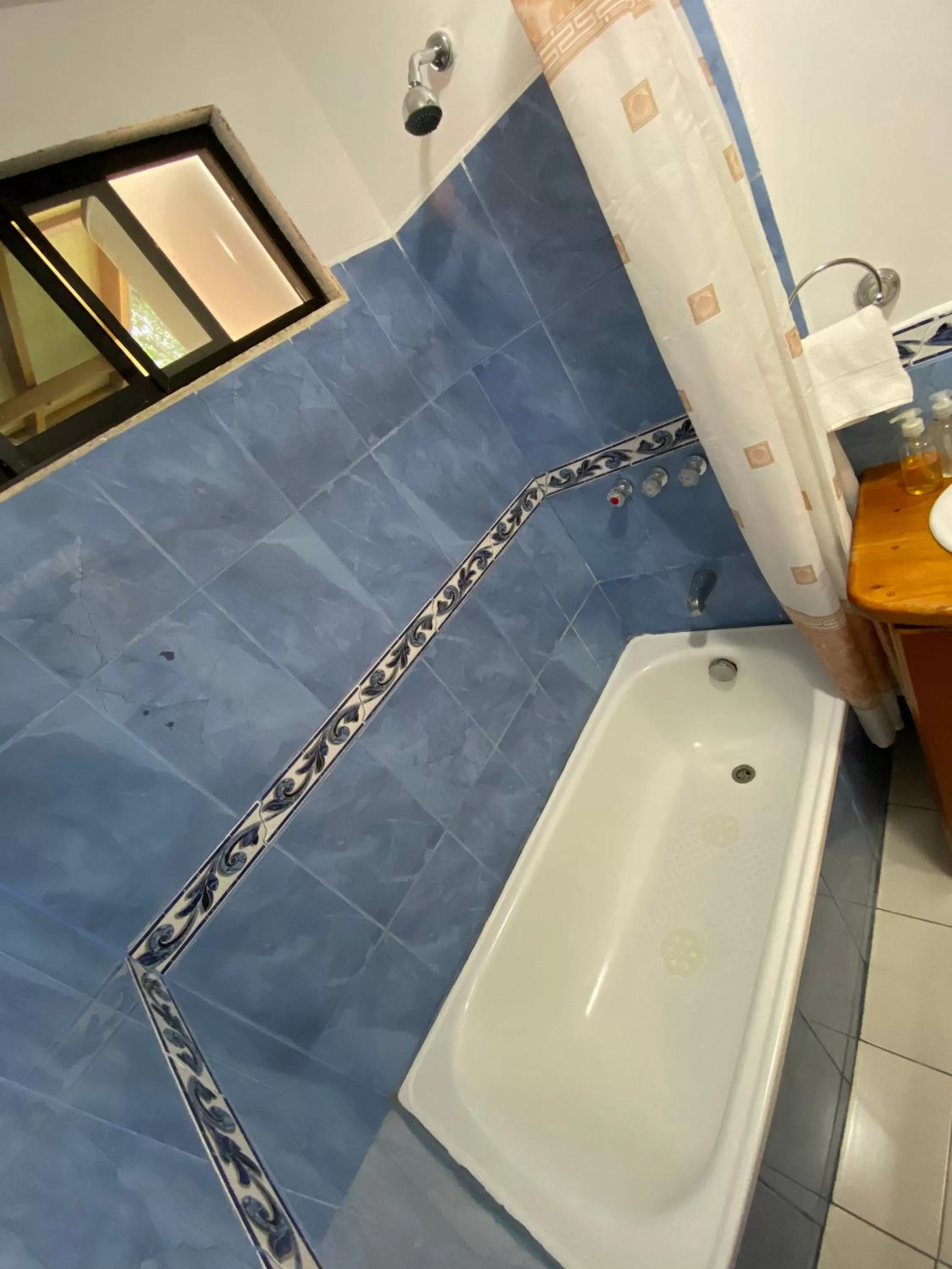 Bath, Bathroom in La Peregrina Galapagos B&B