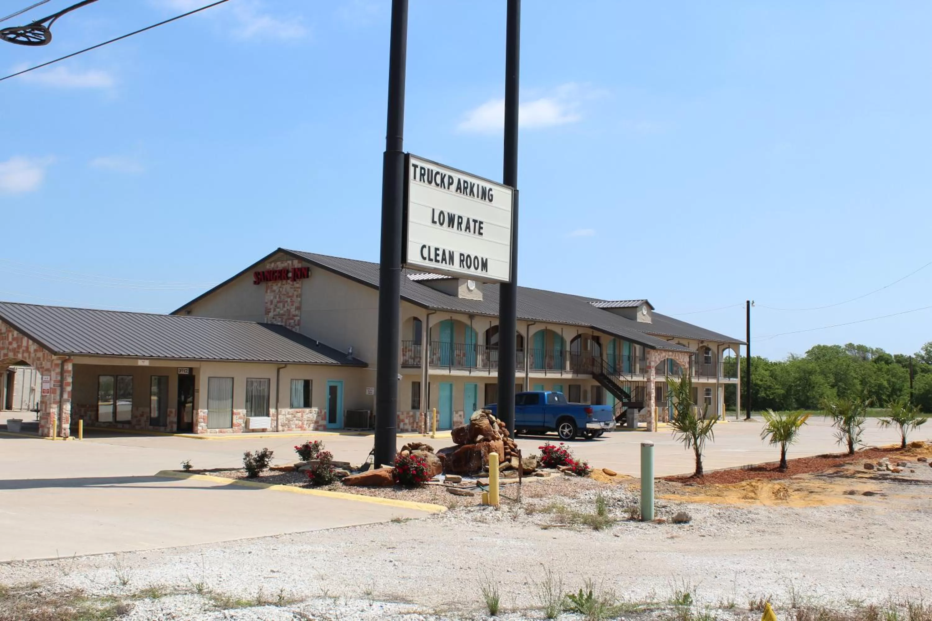 Property Building in Sanger Inn
