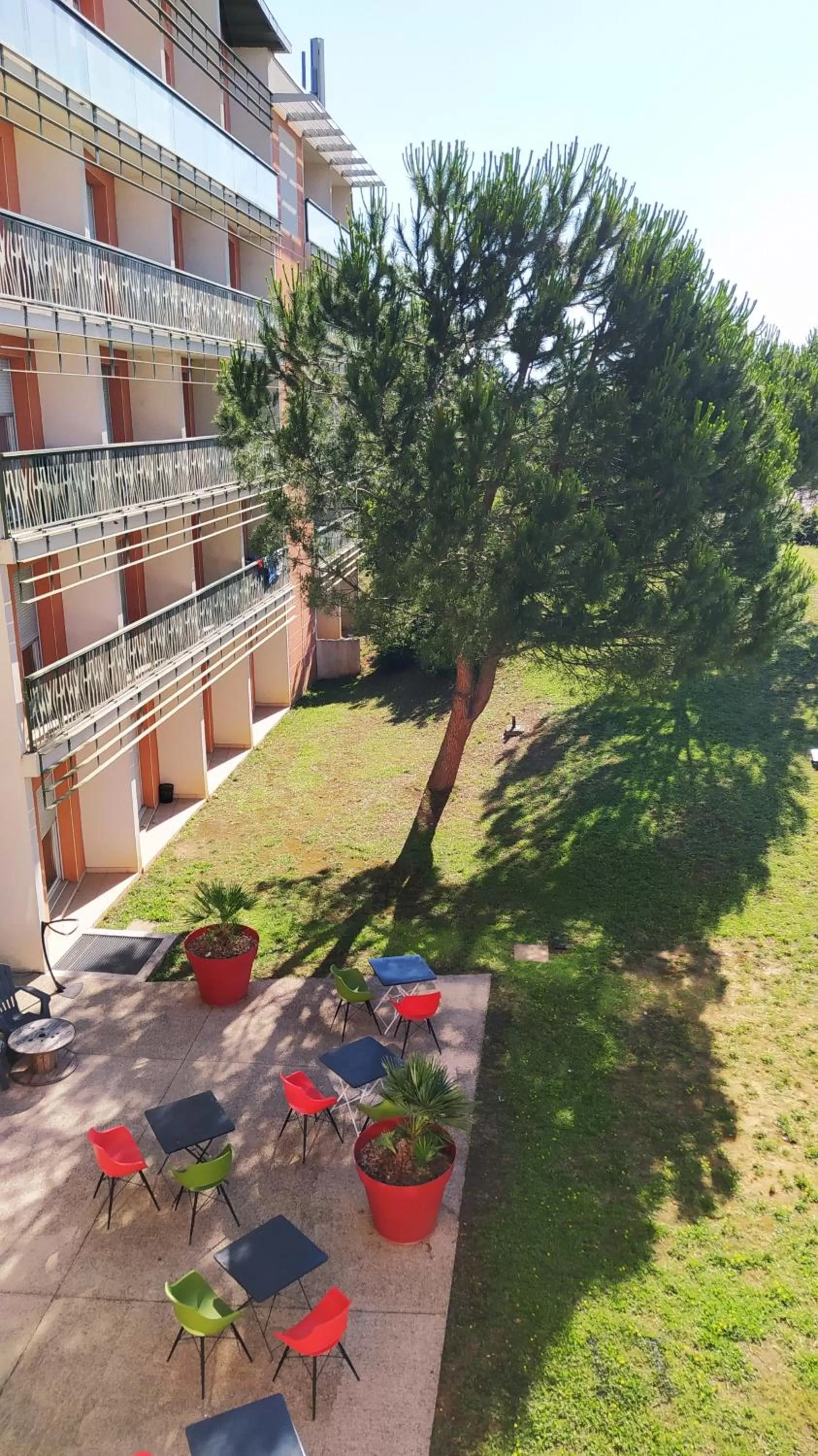 Property building in Cerise Valence