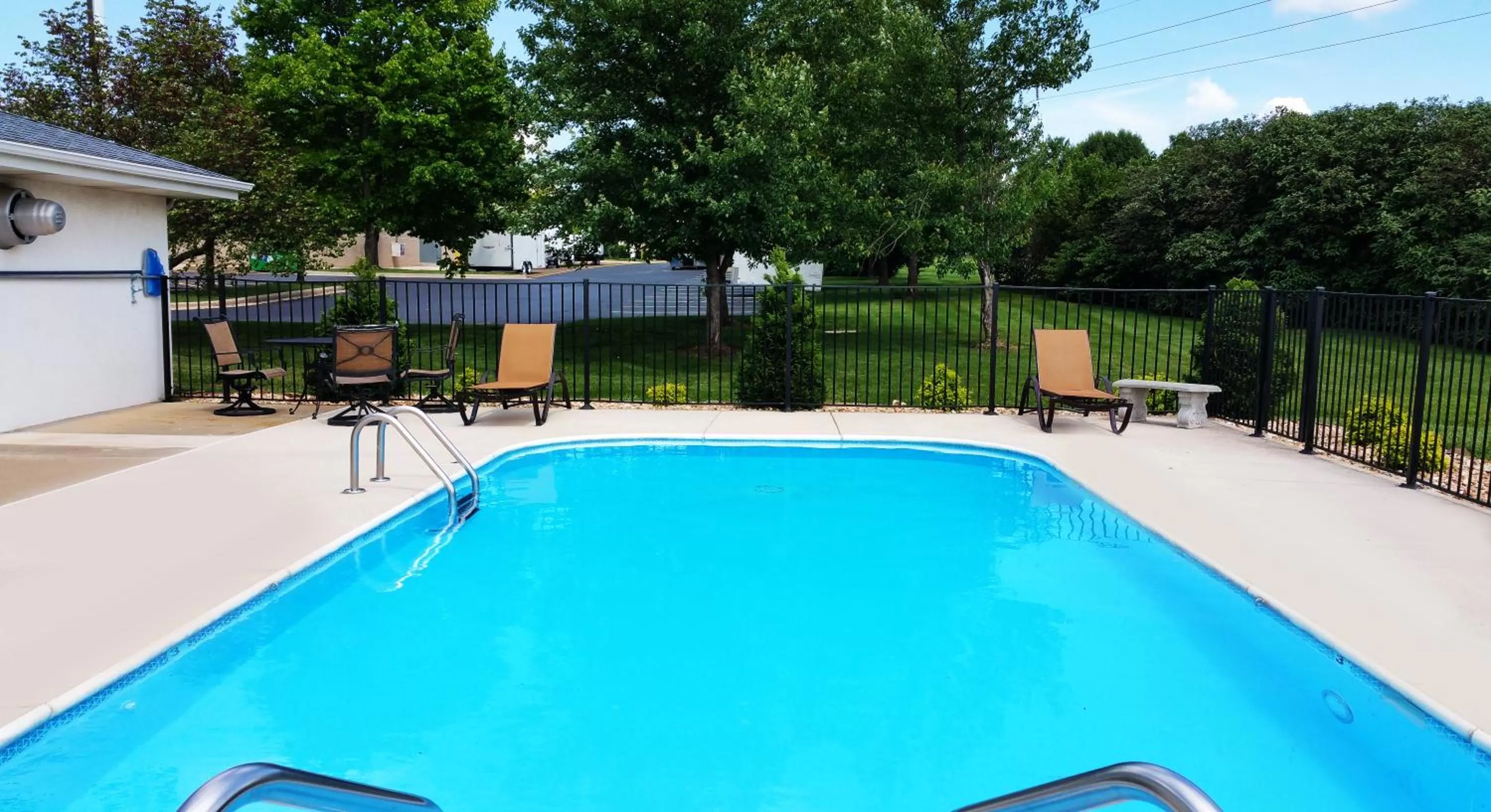 Day in Days Inn by Wyndham Battlefield Rd/Hwy 65