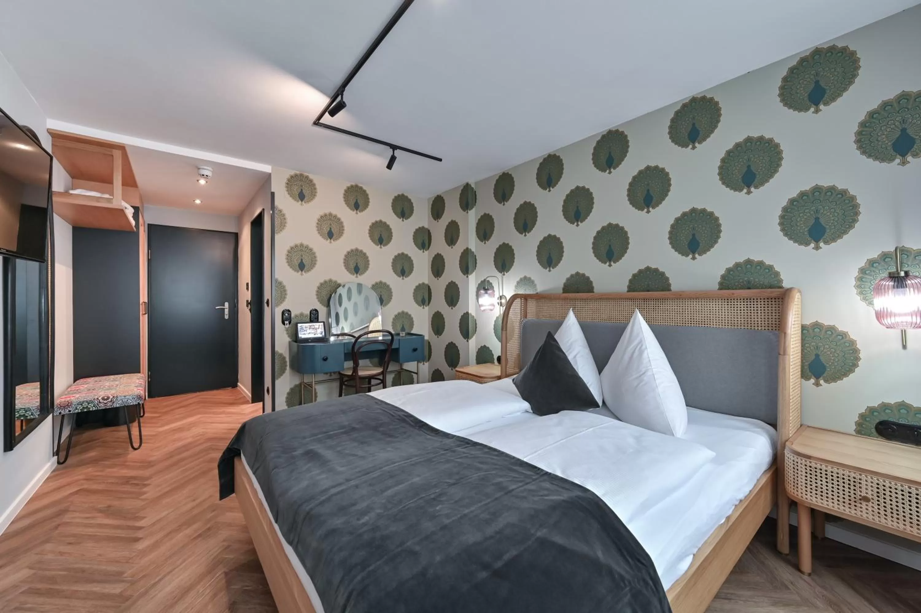 Bedroom, Bed in Hotel Sonne