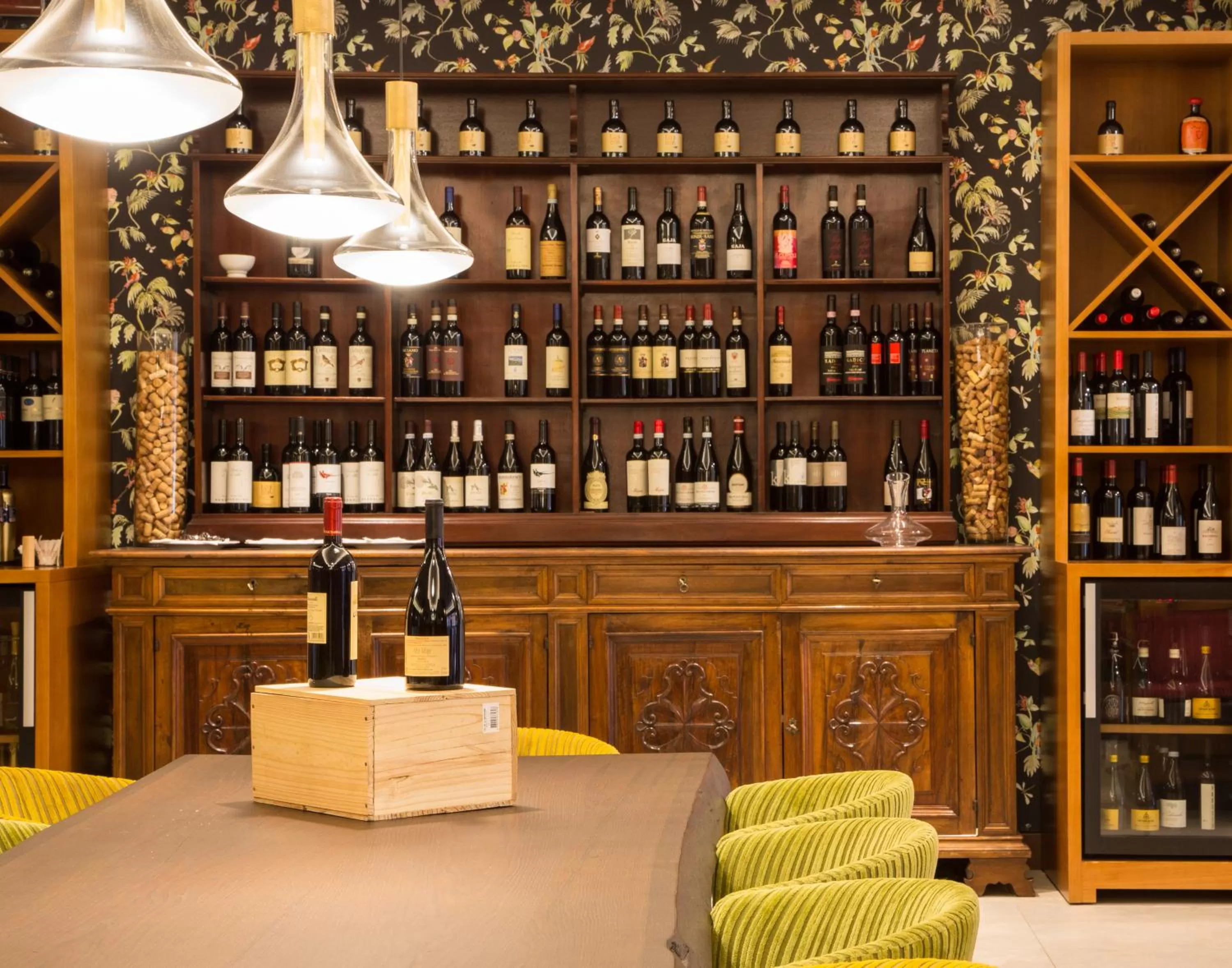 Restaurant/places to eat in Grande Albergo Roma