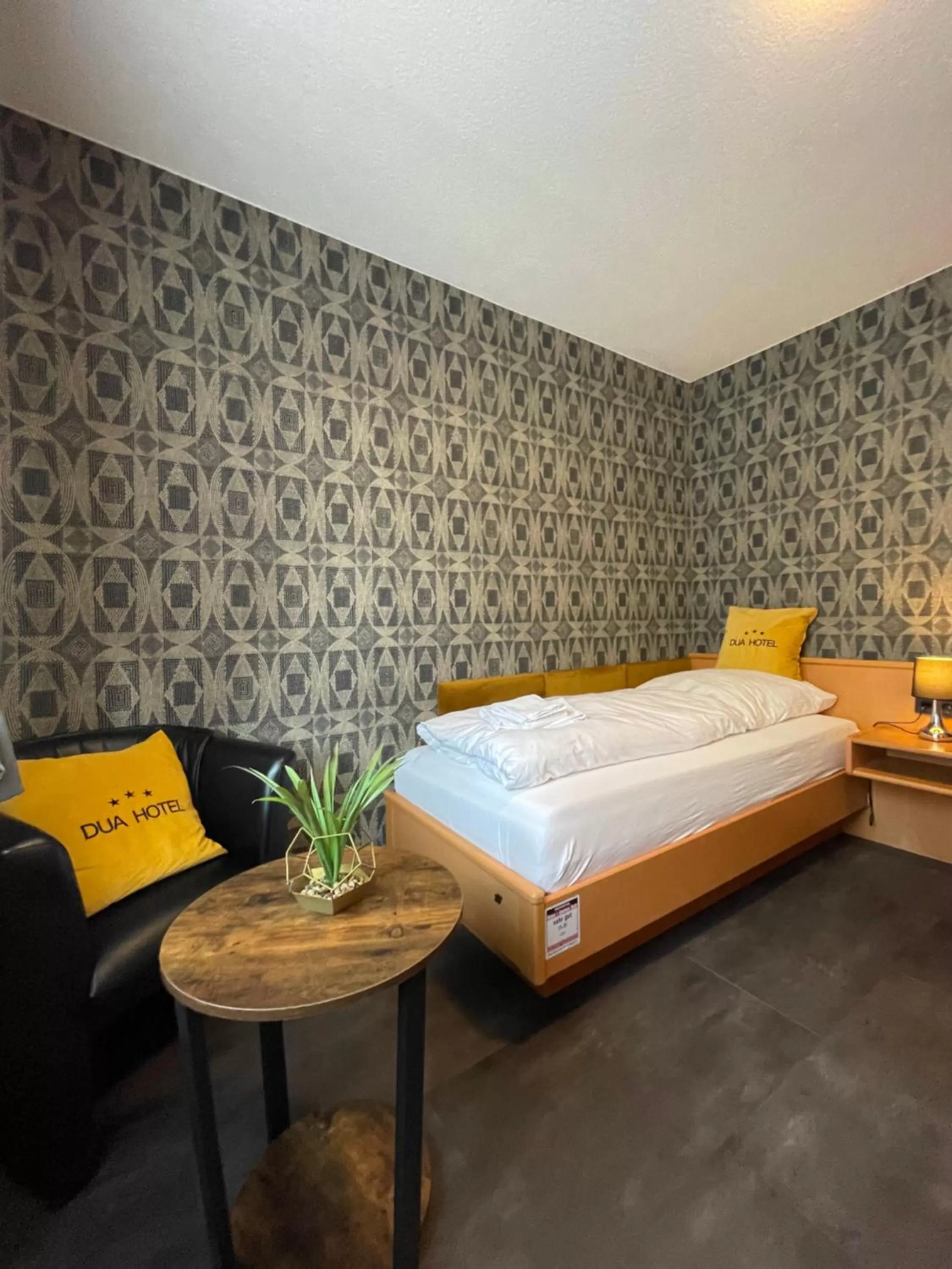 Photo of the whole room, Bed in DUA Hotel