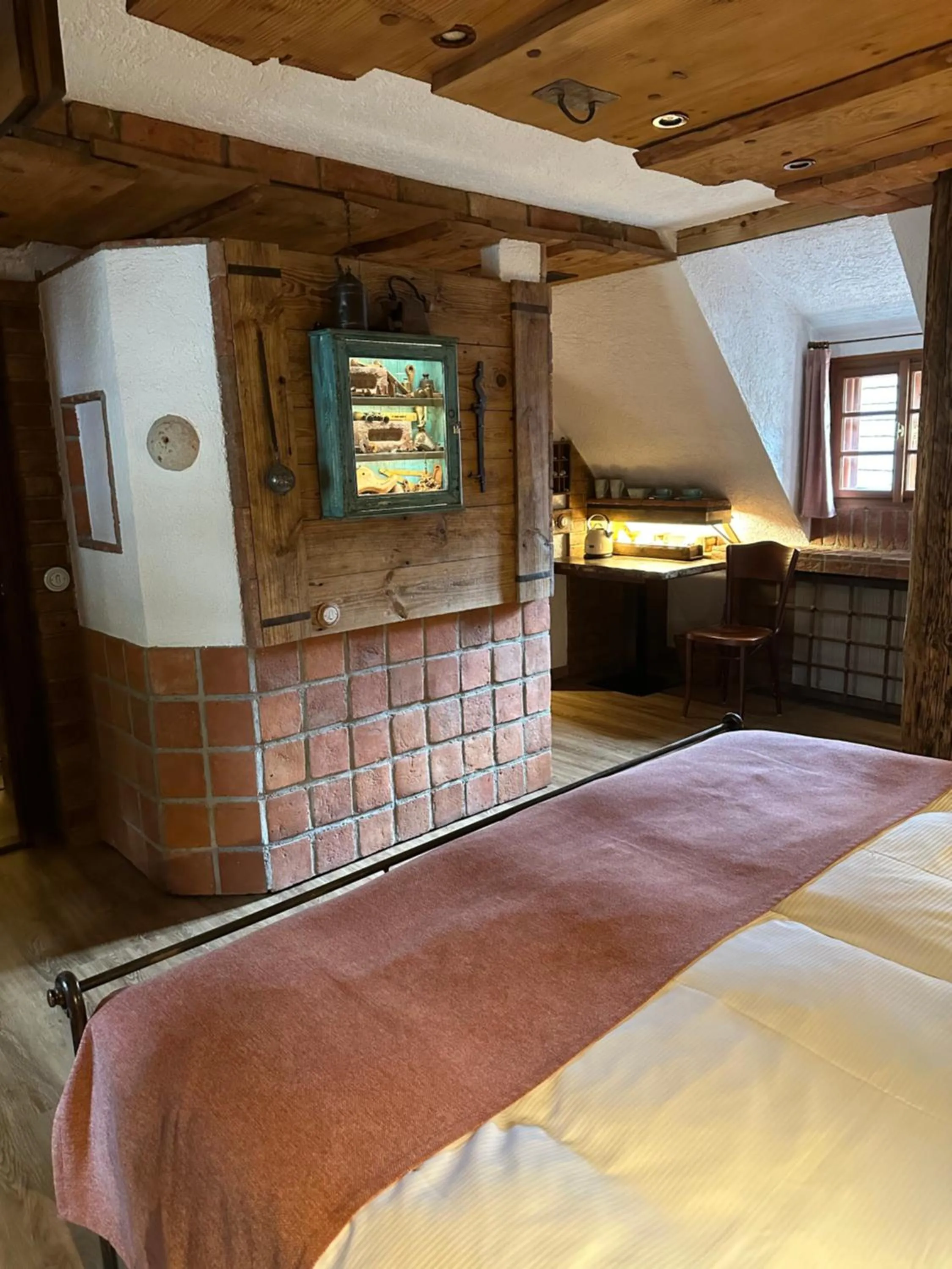 Bed in Romantik Hotel U Raka