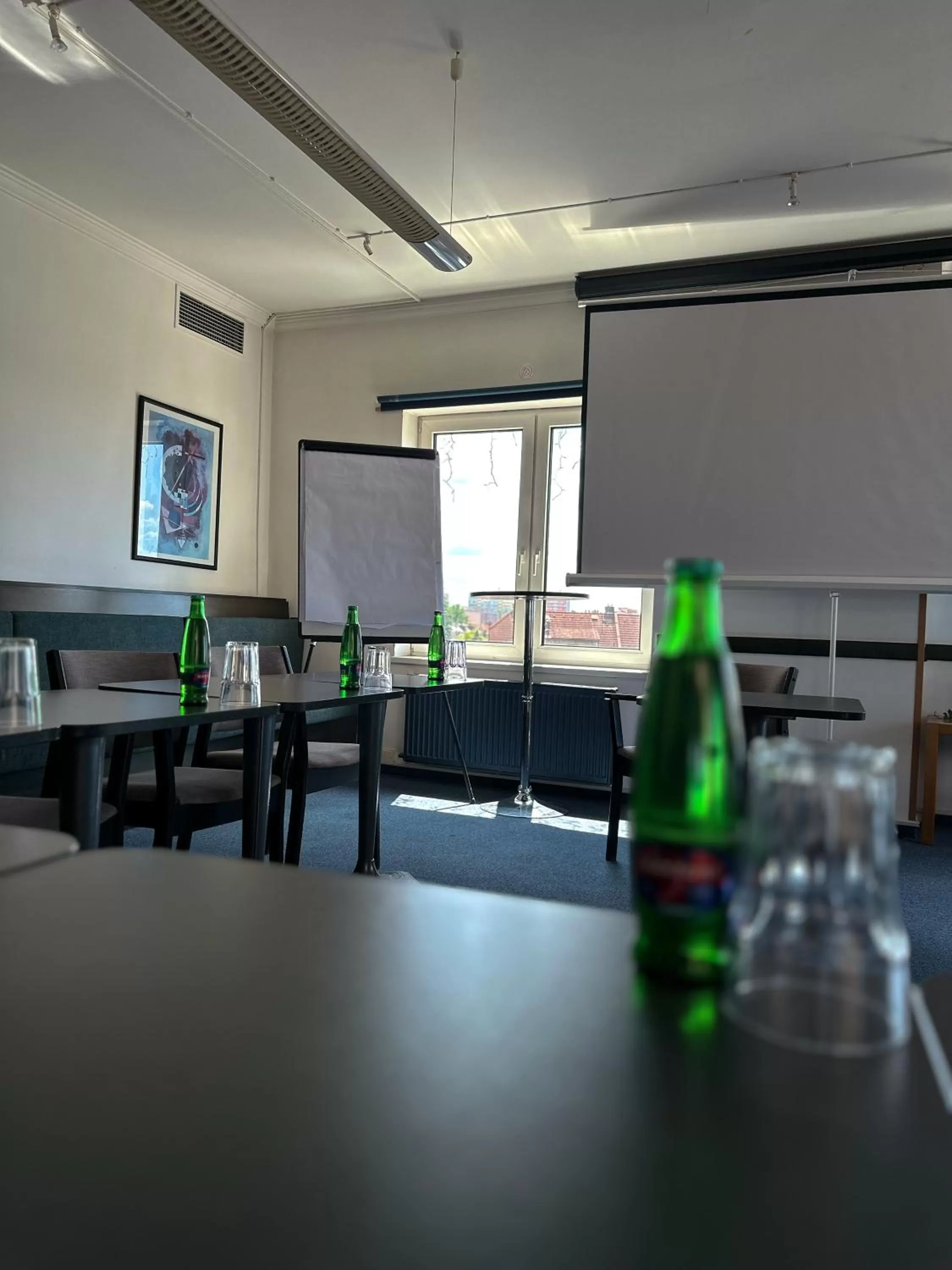 Business facilities in Hotel Theresia