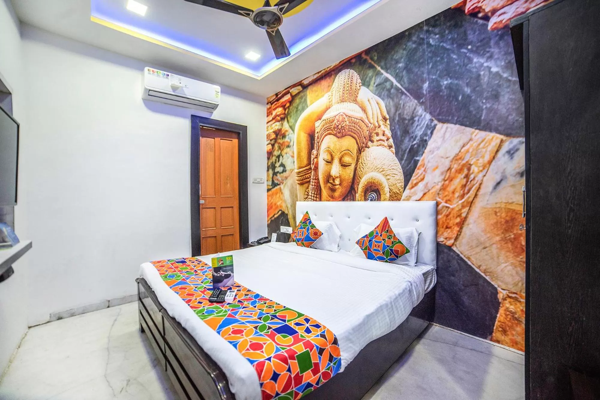 Bedroom, Bed in FabHotel ABC View