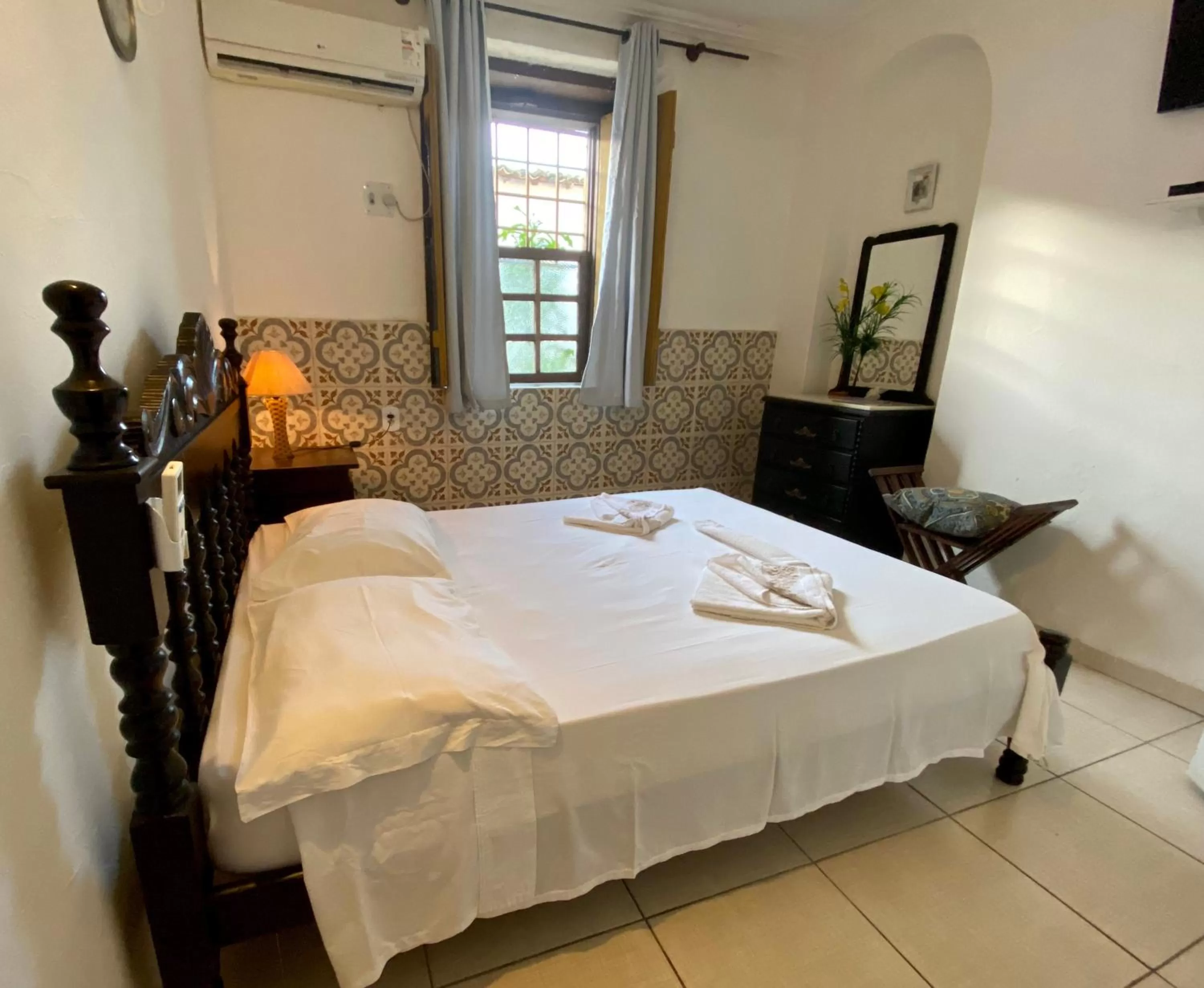 Bedroom, Bed in Pousada dos Candeeiros