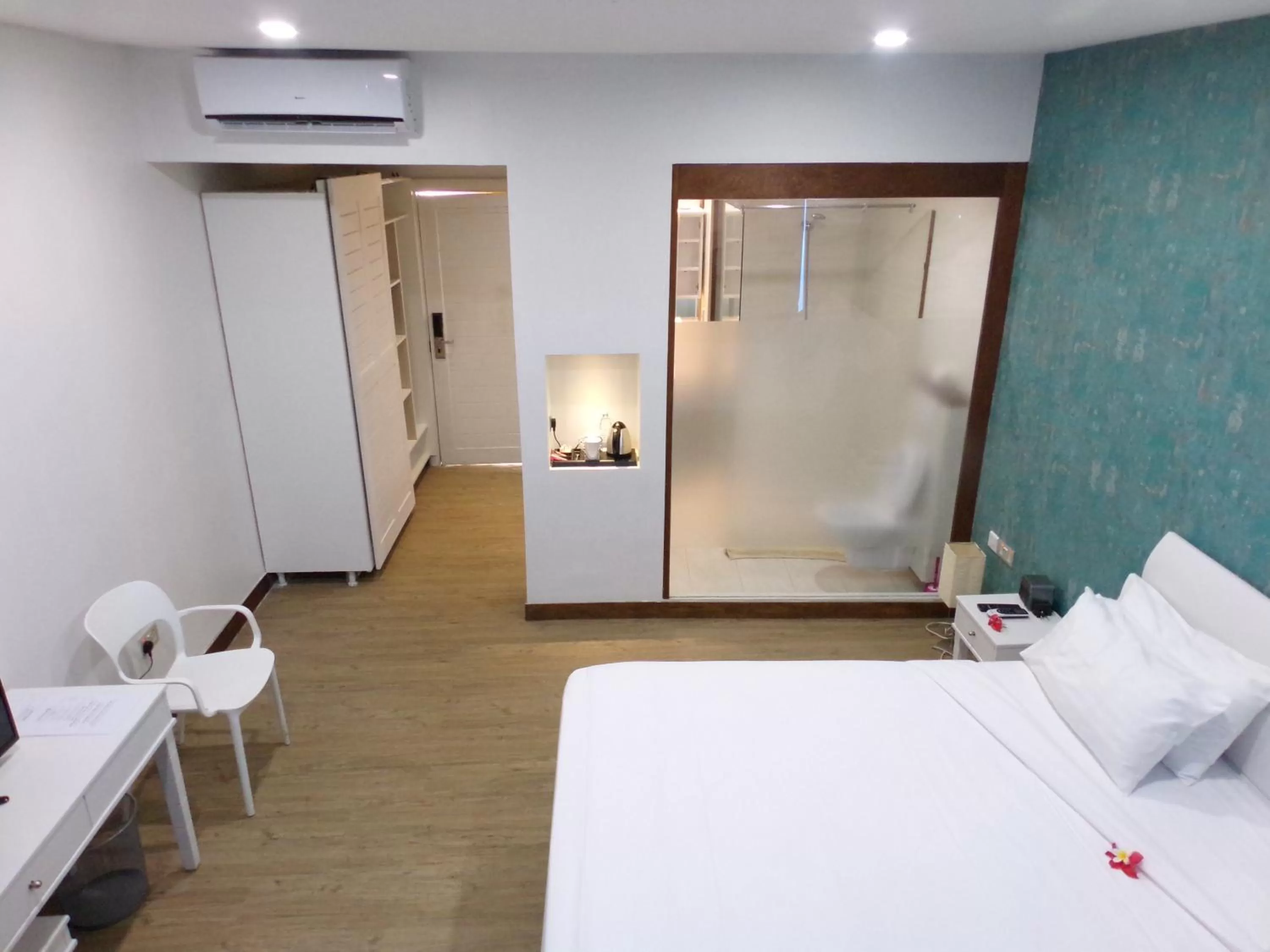 Photo of the whole room in Golden Tulip Grande Comore Moroni Resort & Spa