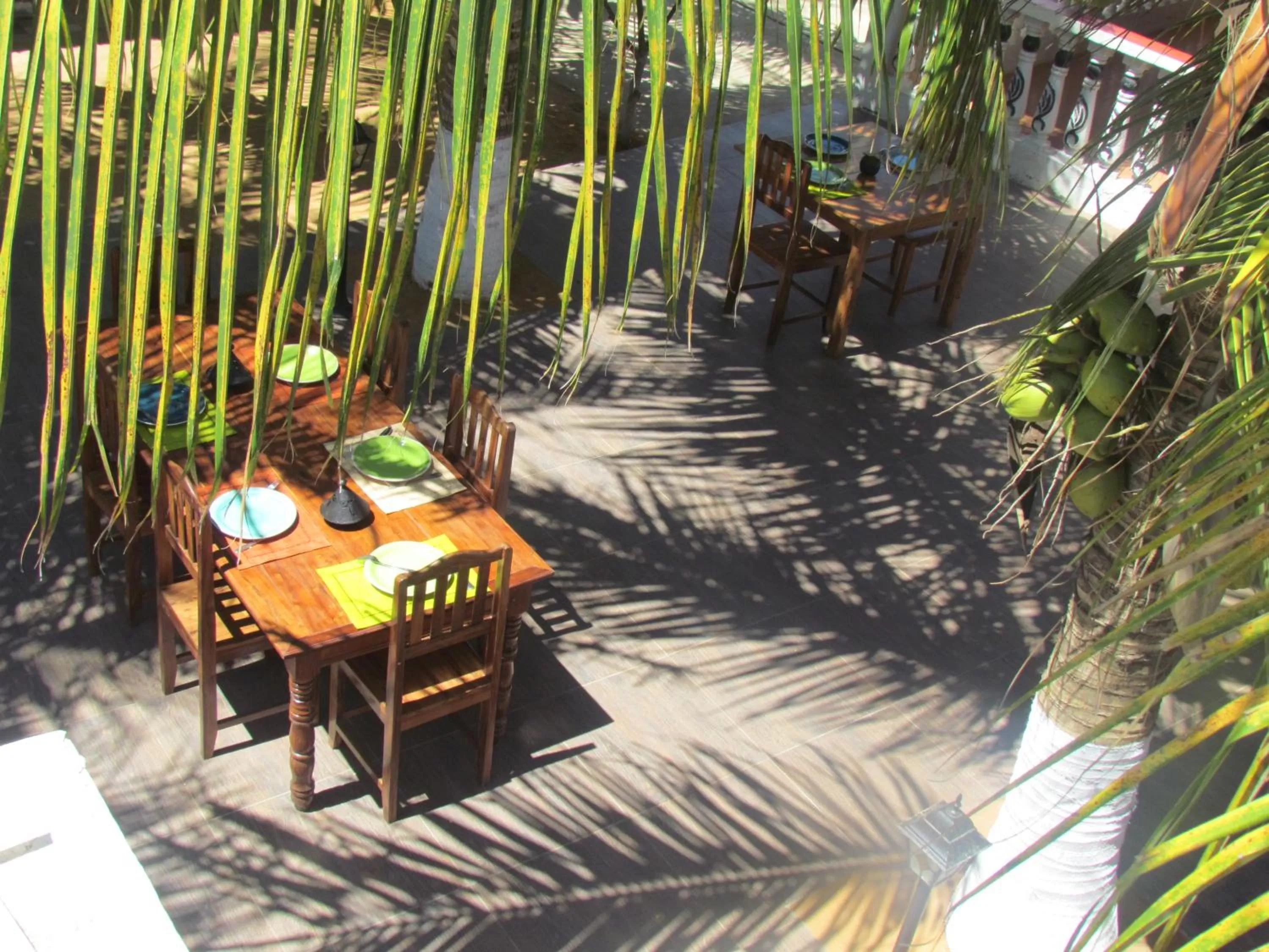 Restaurant/places to eat in Bohobé Naboty