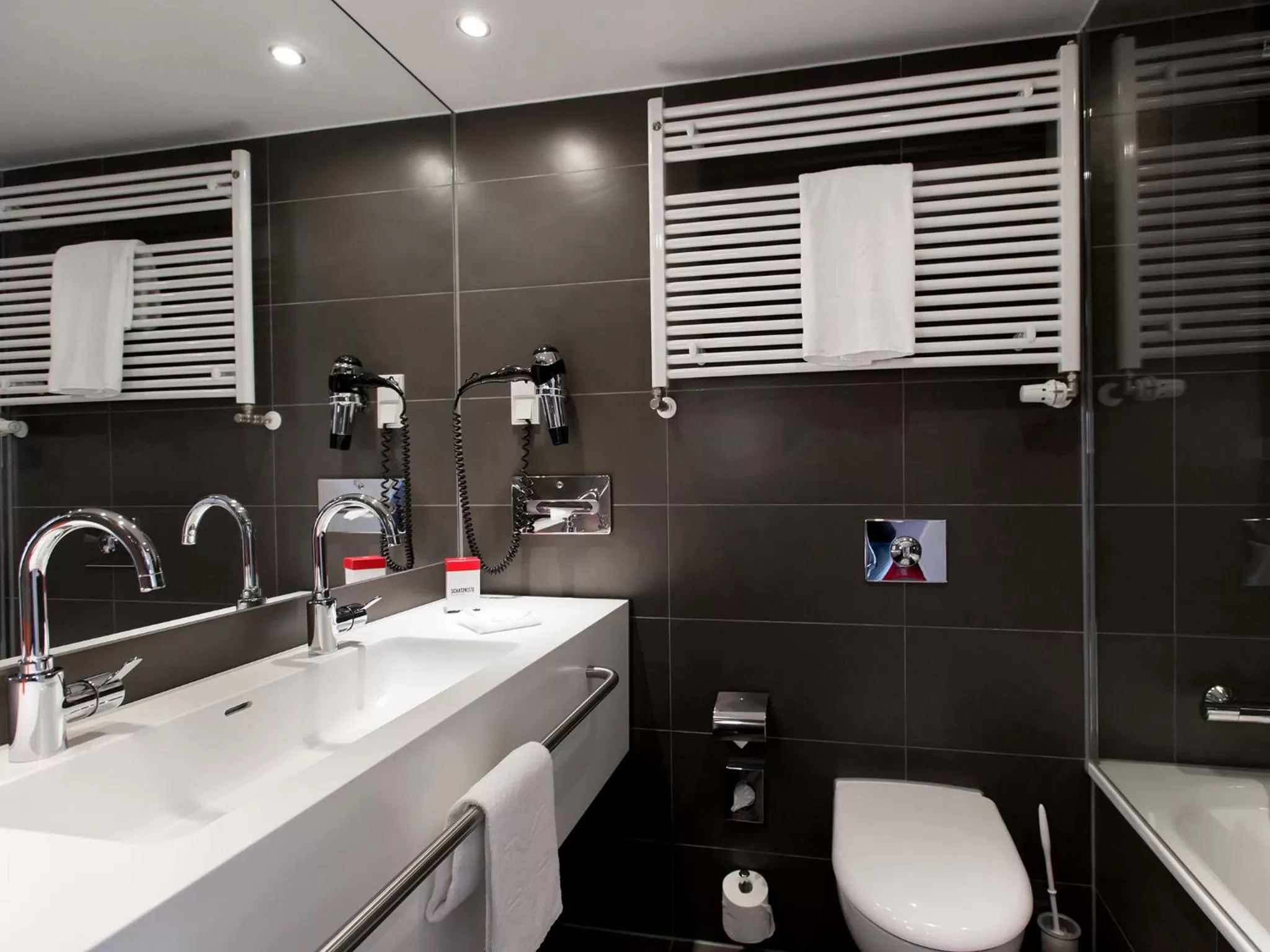 Photo of the whole room in DORMERO Hotel Hannover