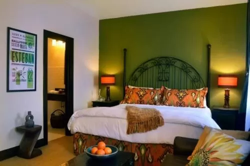 Bed in The Holland Hotel