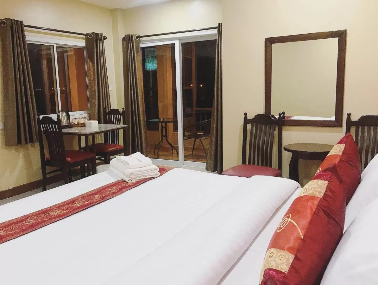 Photo of the whole room, Bed in SK Resort Pattaya