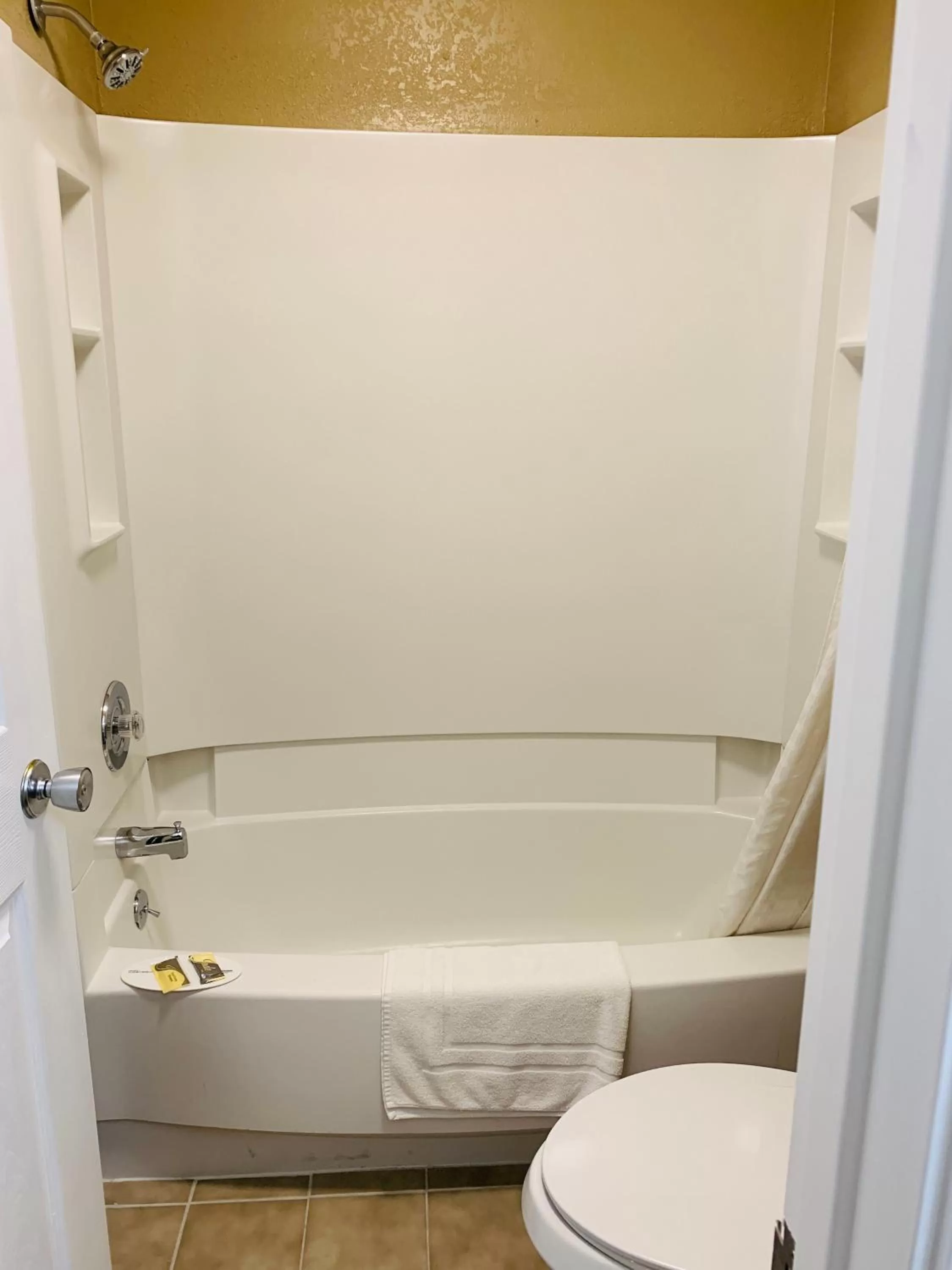 Super 8 by Wyndham Cincinnati-Springdale OH