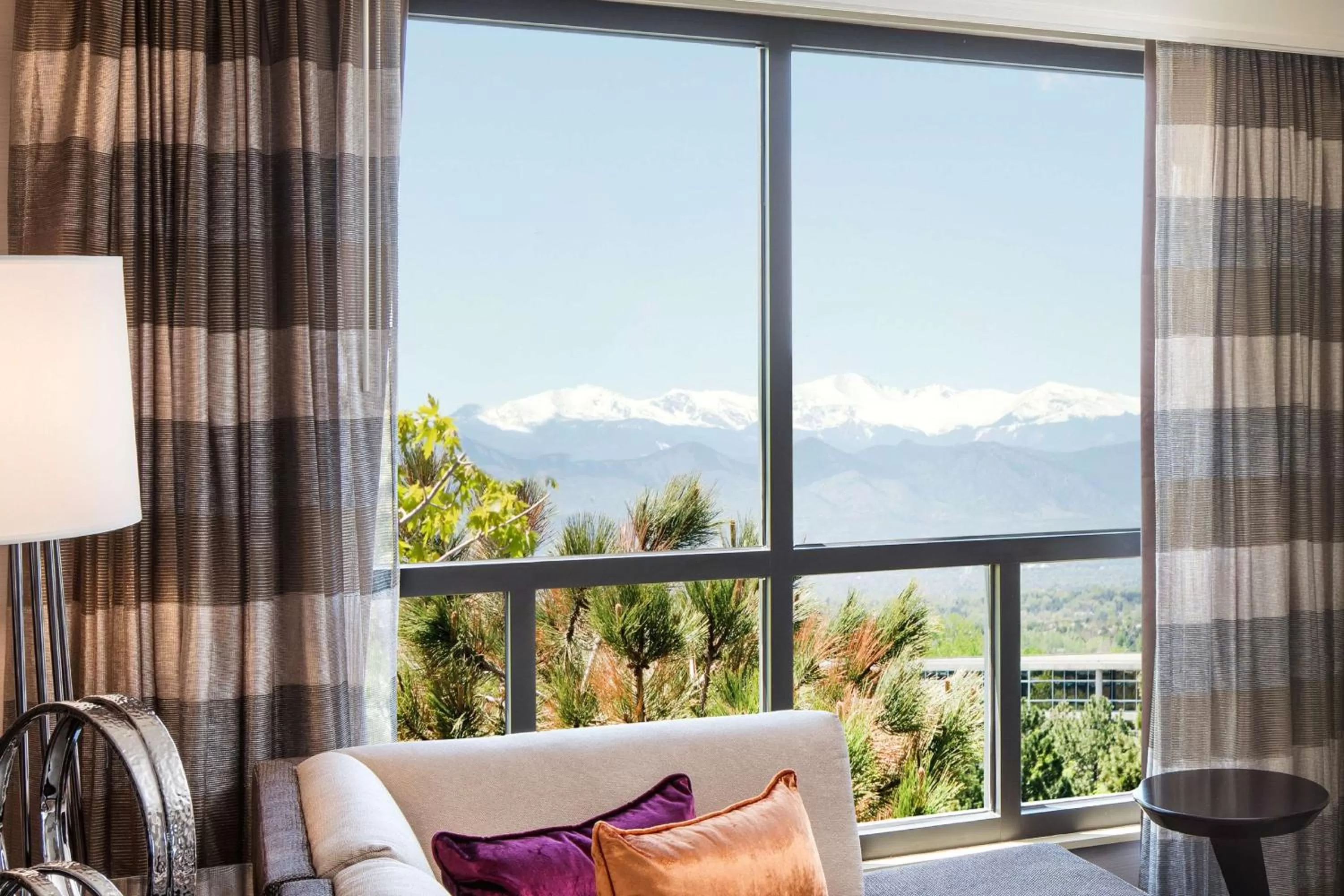 Bed in DoubleTree by Hilton Denver Tech